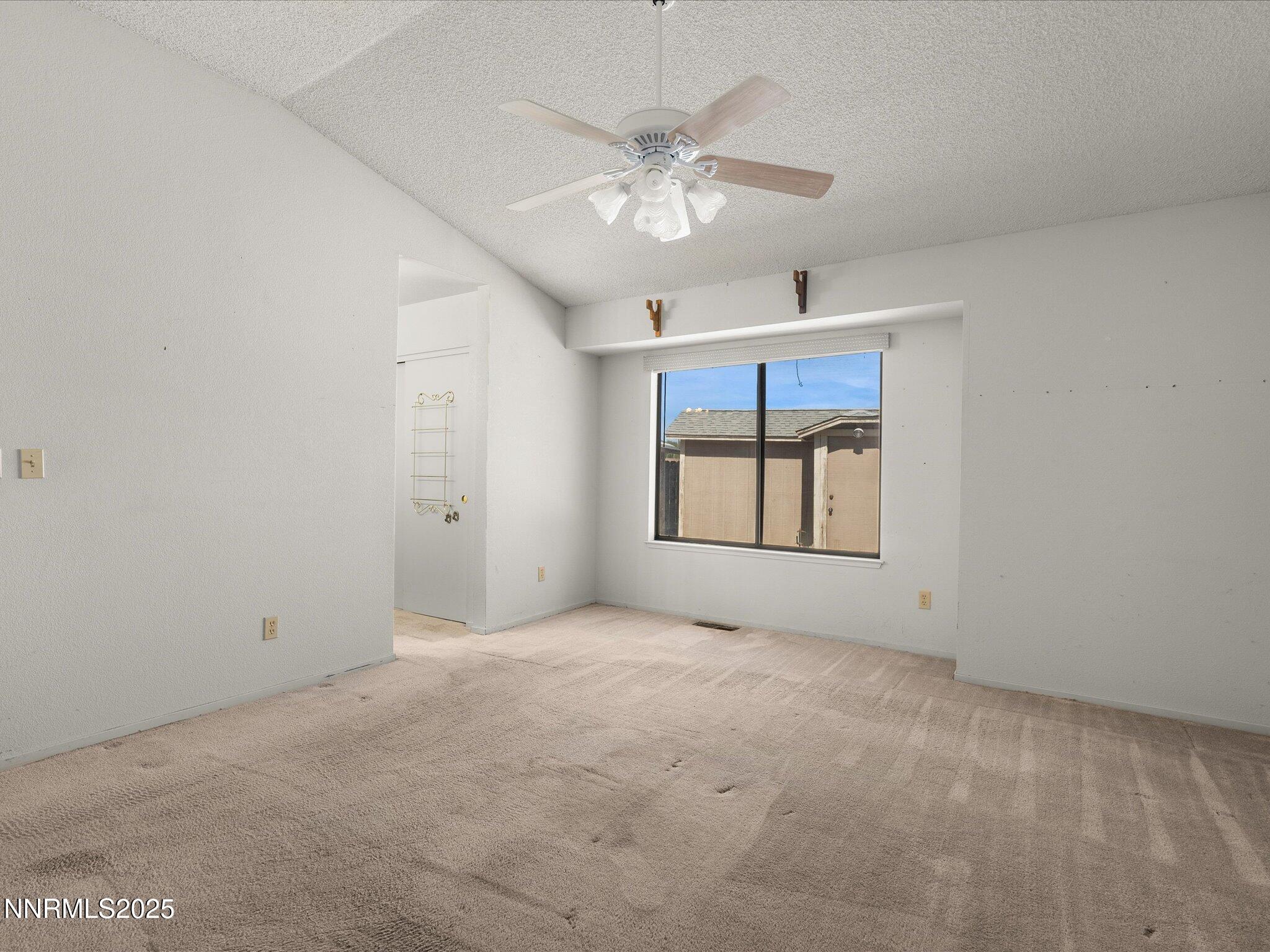 24-1409 Jennys Ln-123