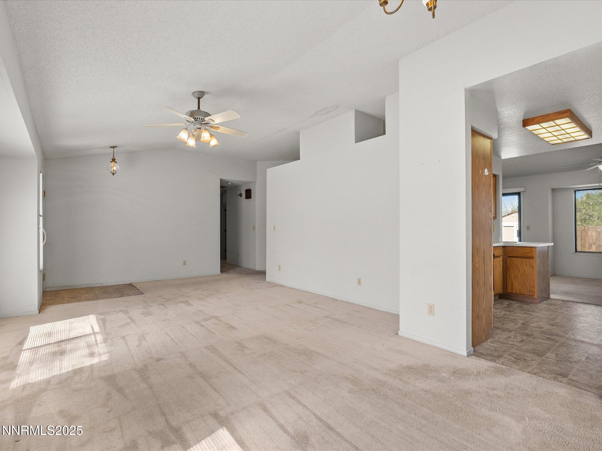 11-1409 Jennys Ln-110