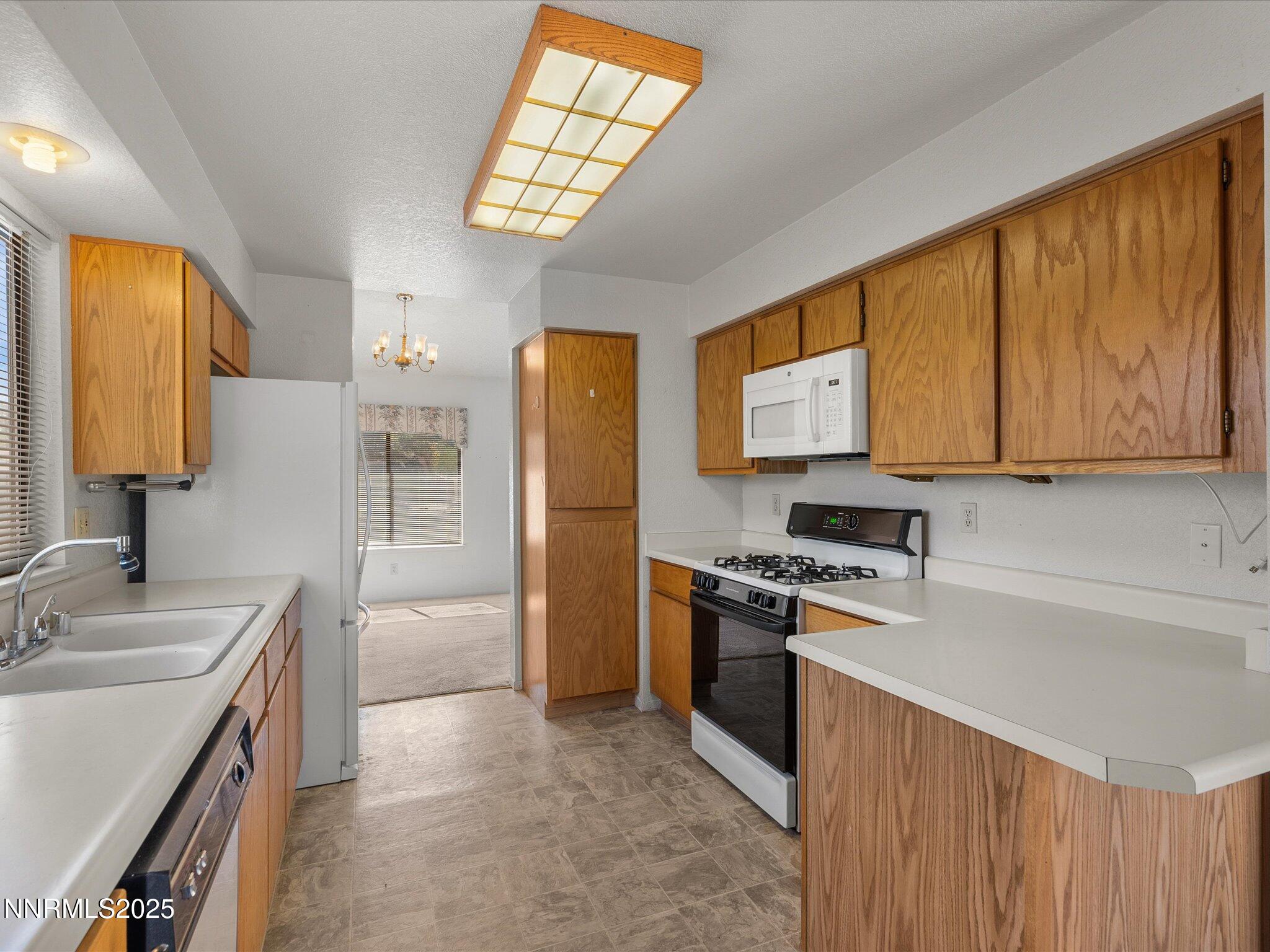 14-1409 Jennys Ln-113