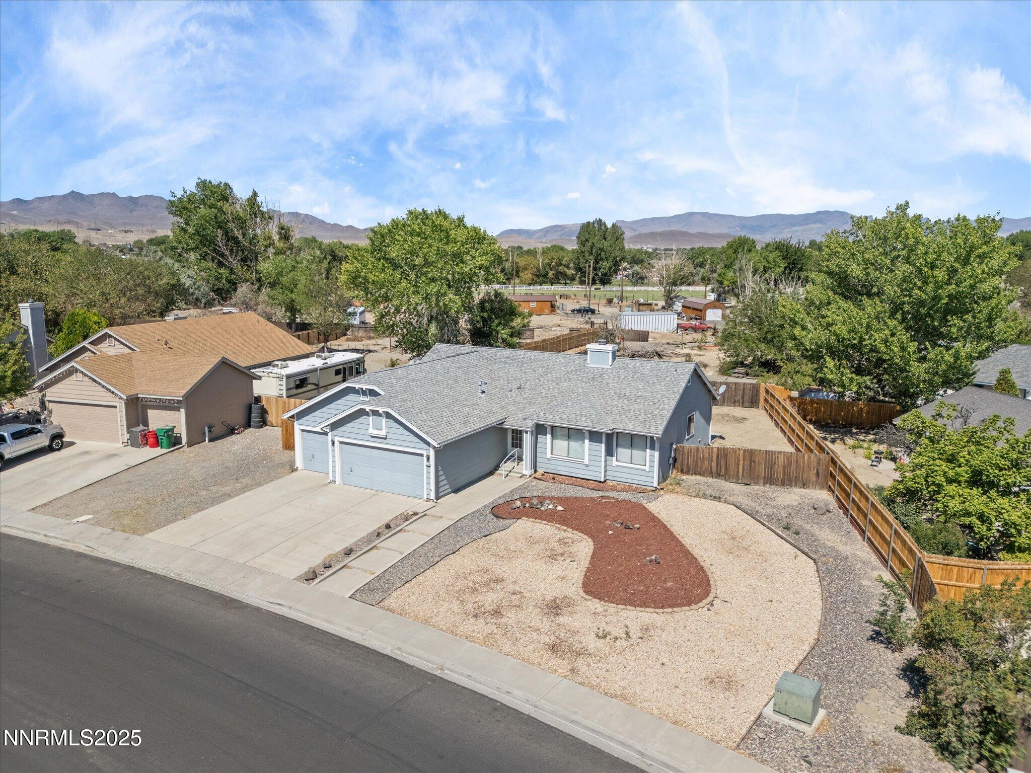 41-1409 Jennys Ln-140