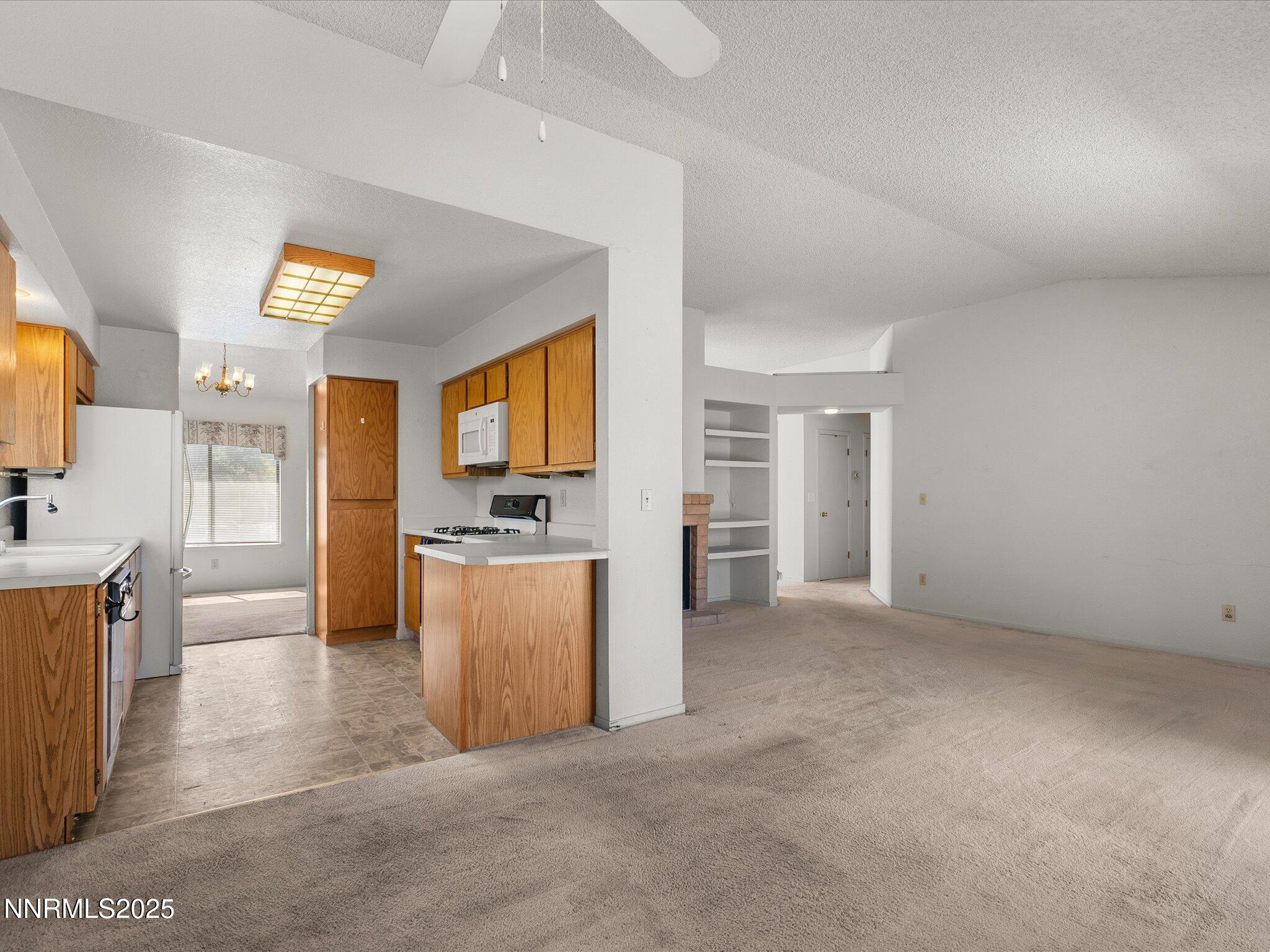 16-1409 Jennys Ln-115