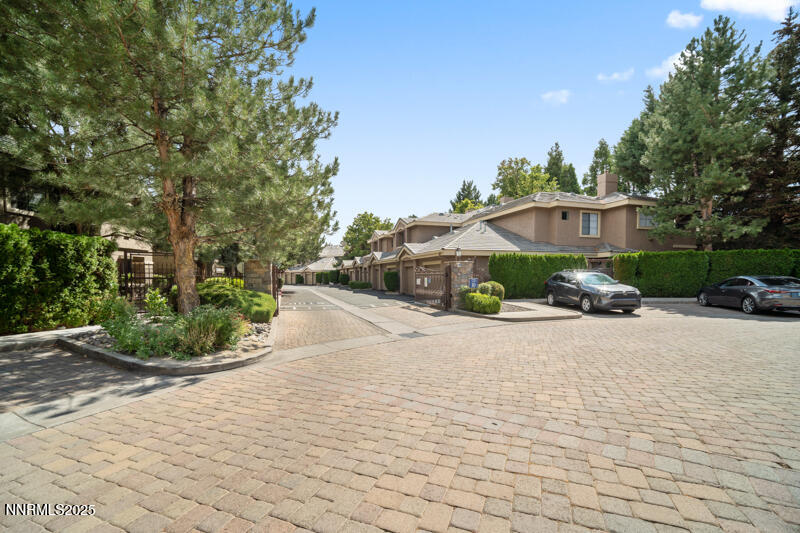 900 S Meadows Pkwy Apt 3322 (23 of 36)