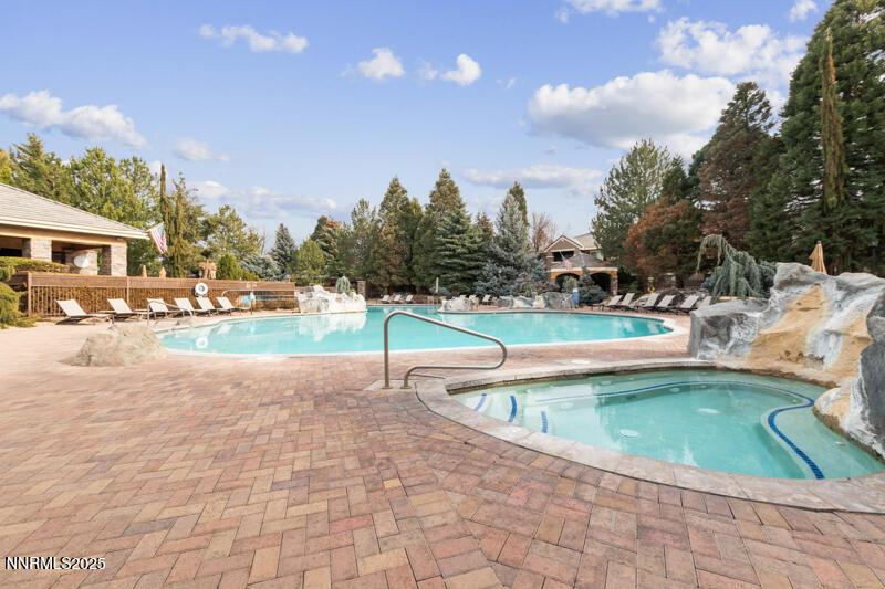 900 S Meadows Pkwy Apt 3322 (35 of 36)