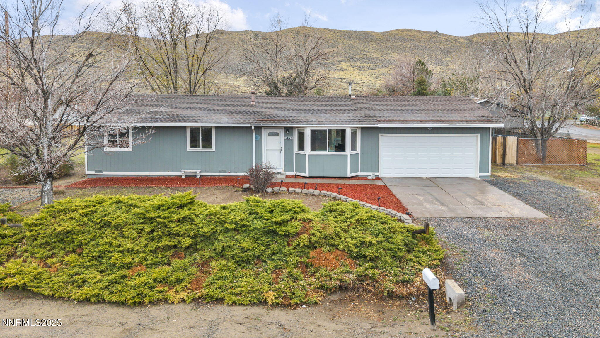 24-web-or-mls-3840-shearwater-dr