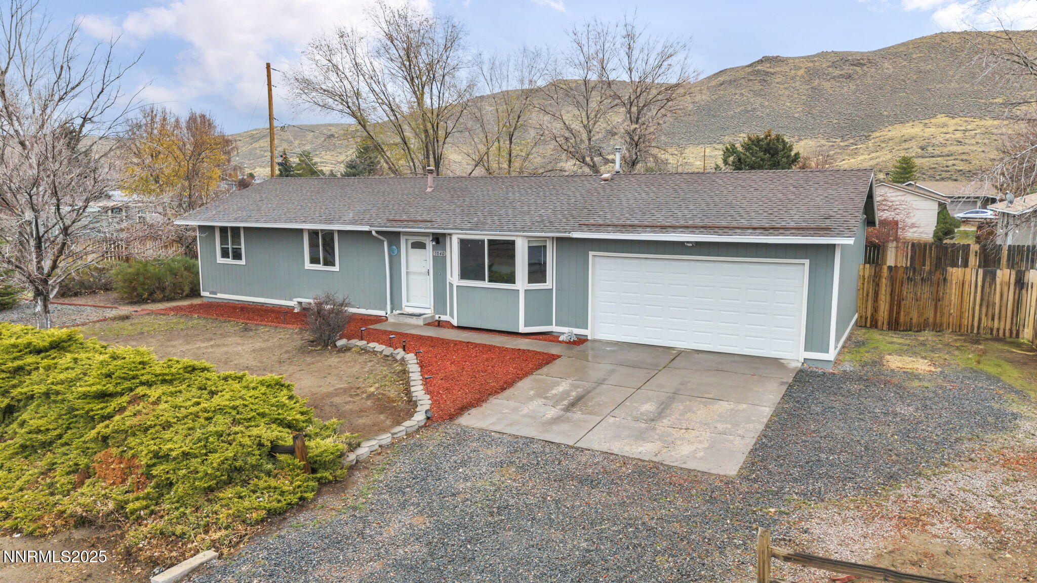 25-web-or-mls-3840-shearwater-dr