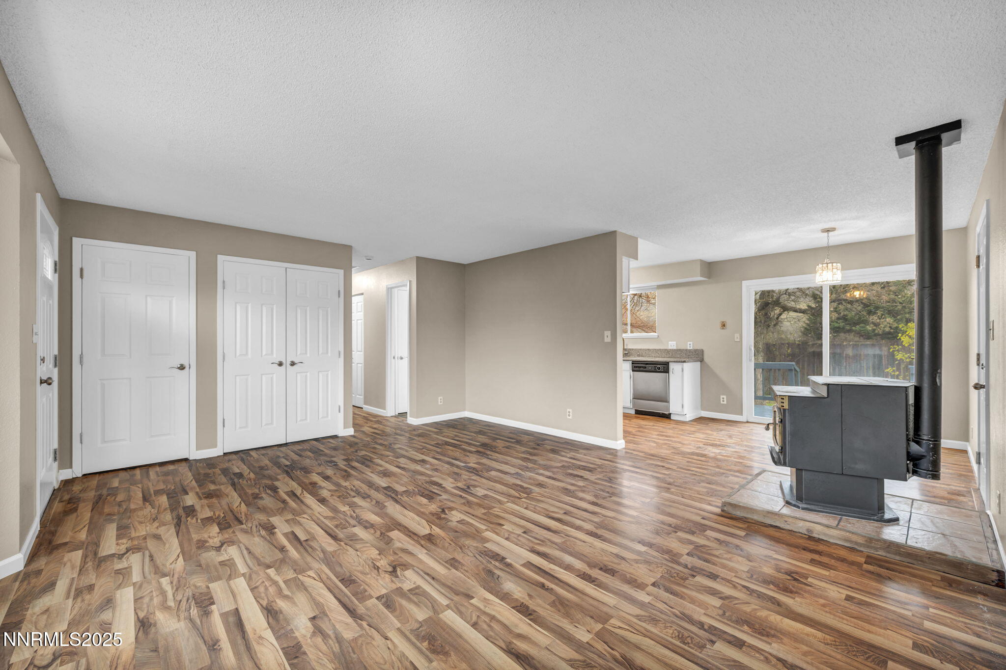 41-web-or-mls-3840-shearwater-dr