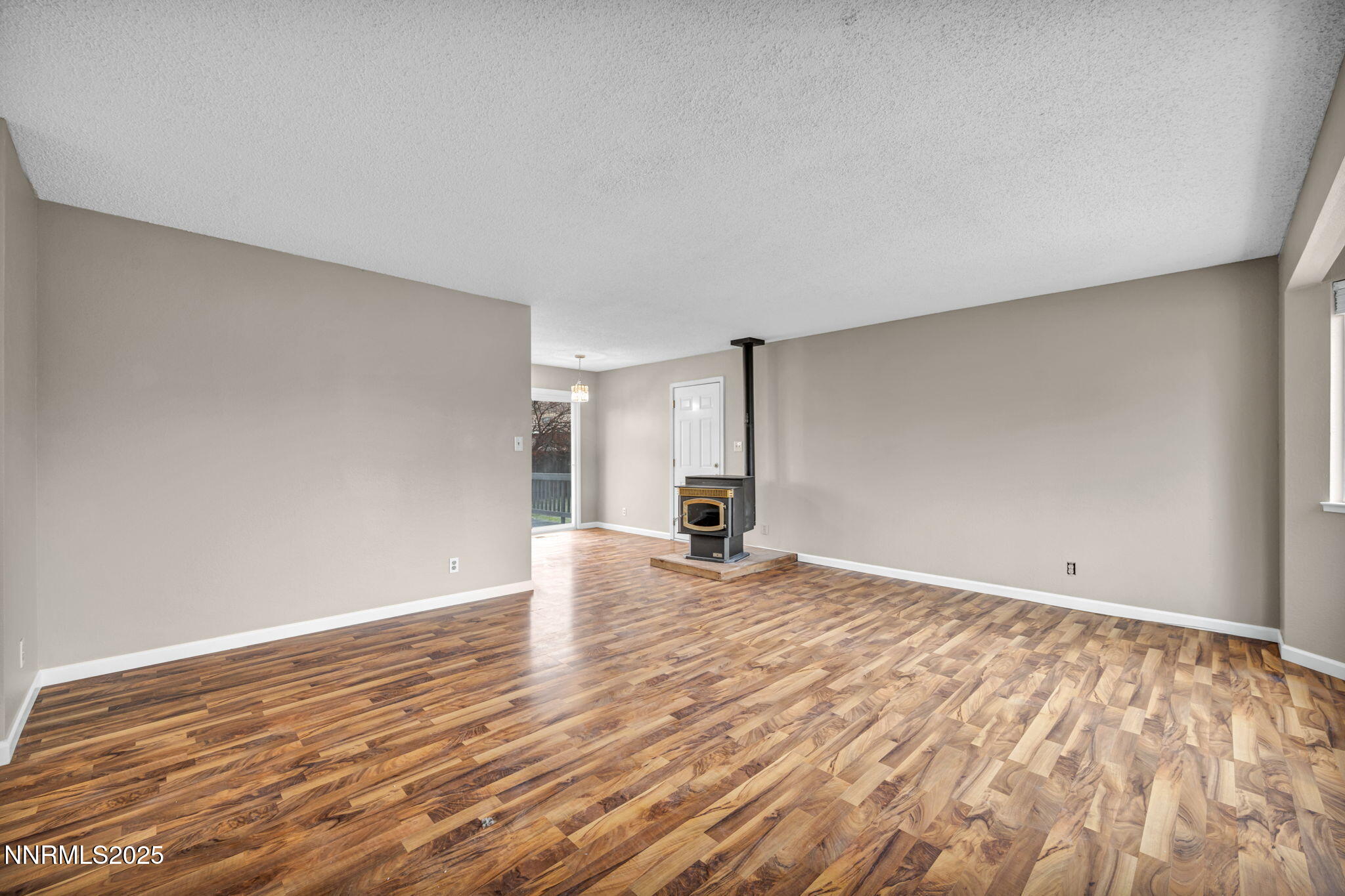 46-web-or-mls-3840-shearwater-dr