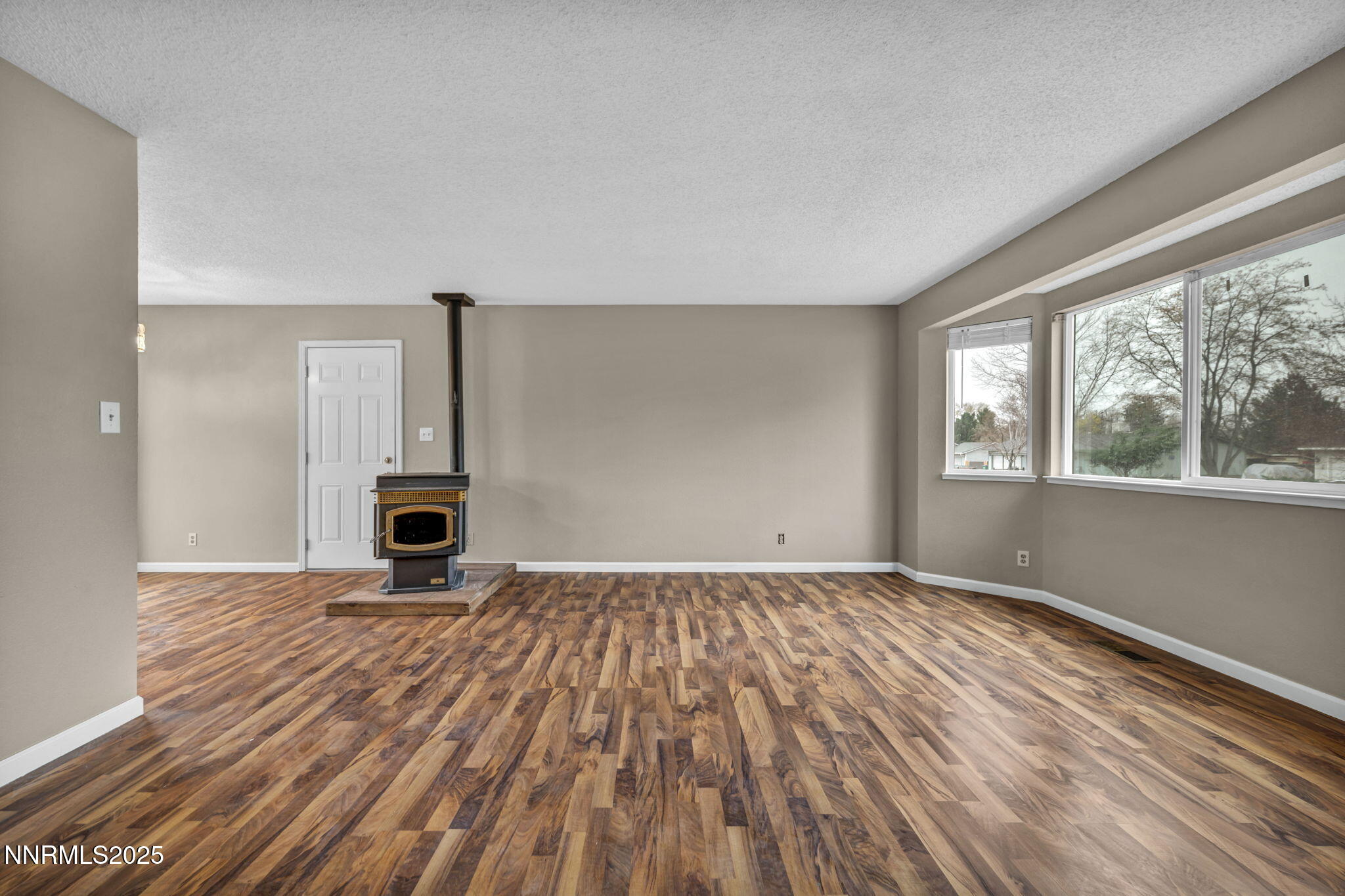 45-web-or-mls-3840-shearwater-dr