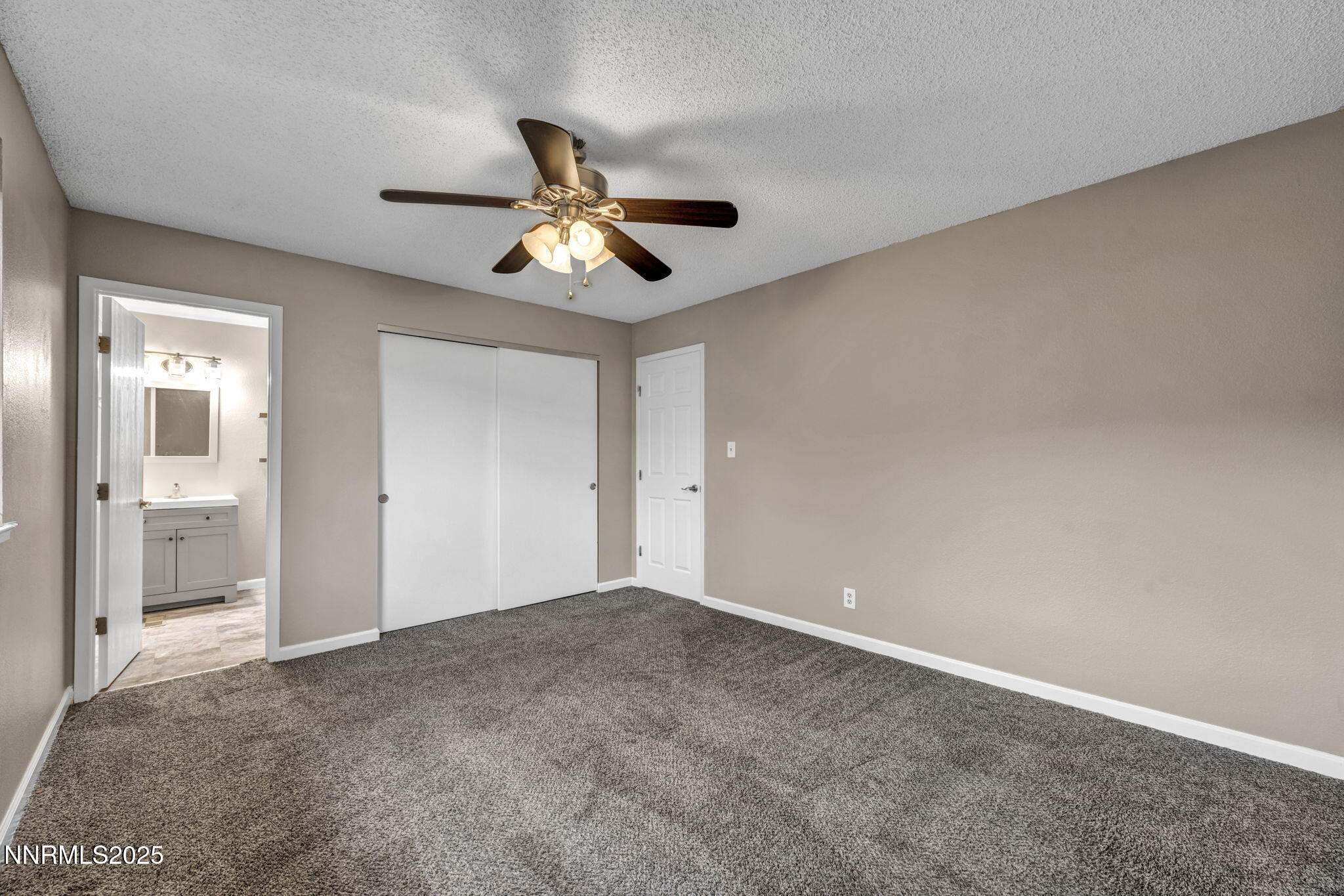 59-web-or-mls-3840-shearwater-dr