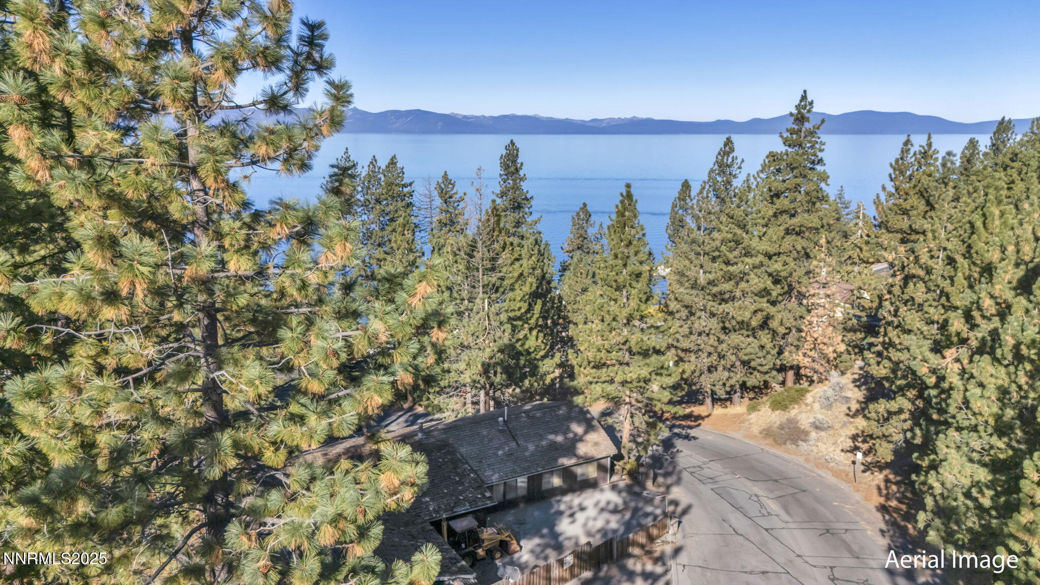 15-web-or-mls-1300-cave-rock-dr