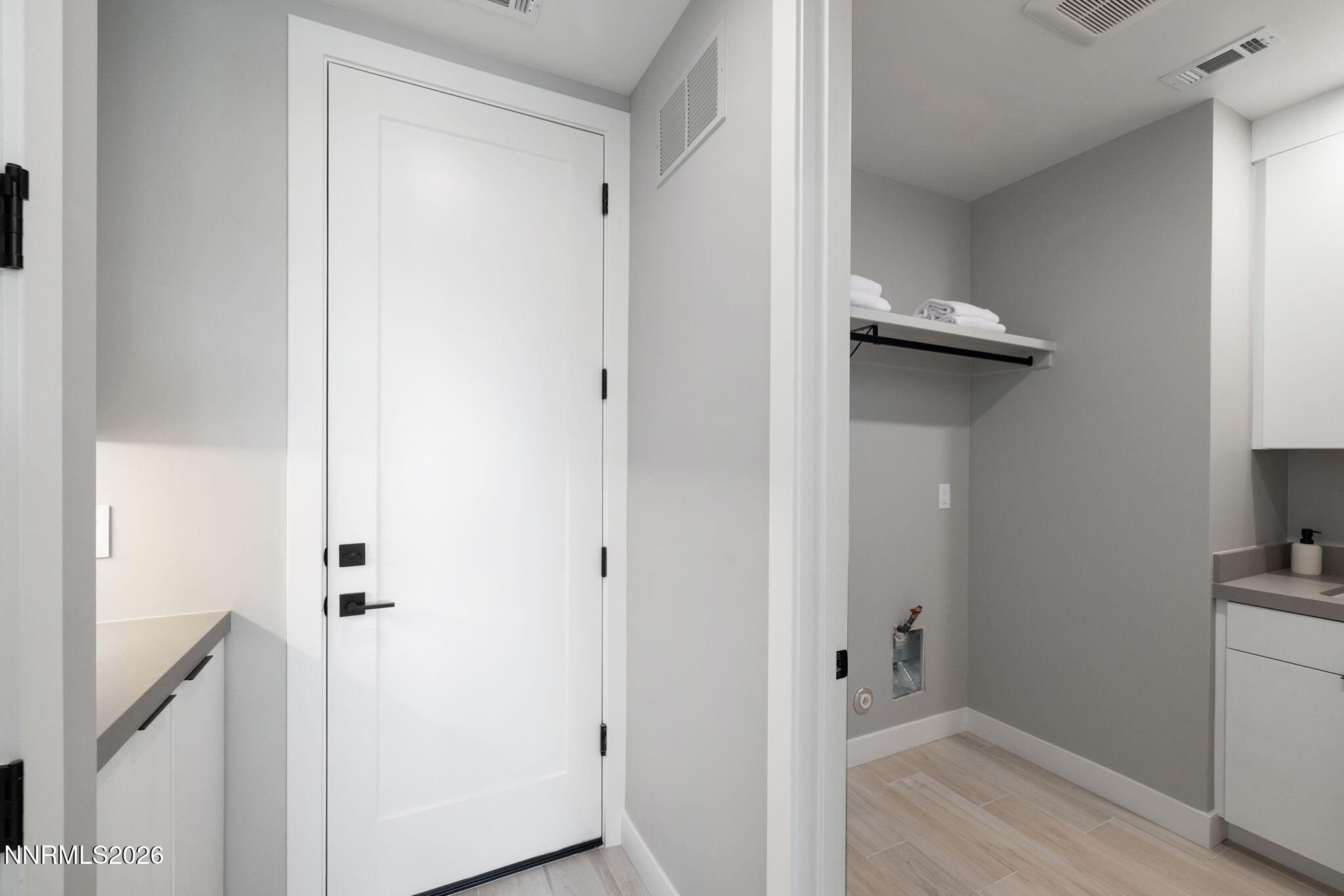 20-web-or-mls-84 Caballada St -20