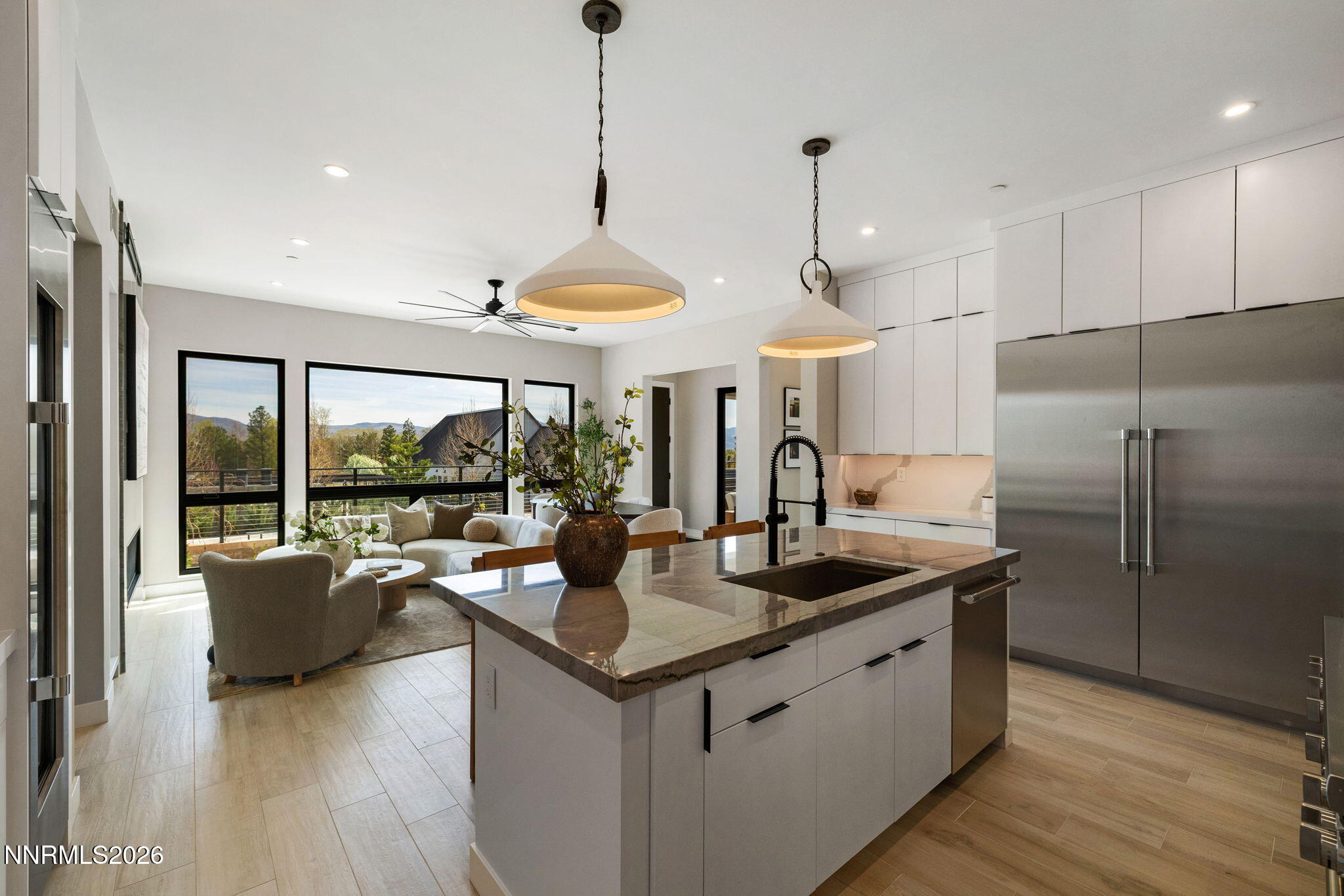 50-web-or-mls-84 Caballada St -49
