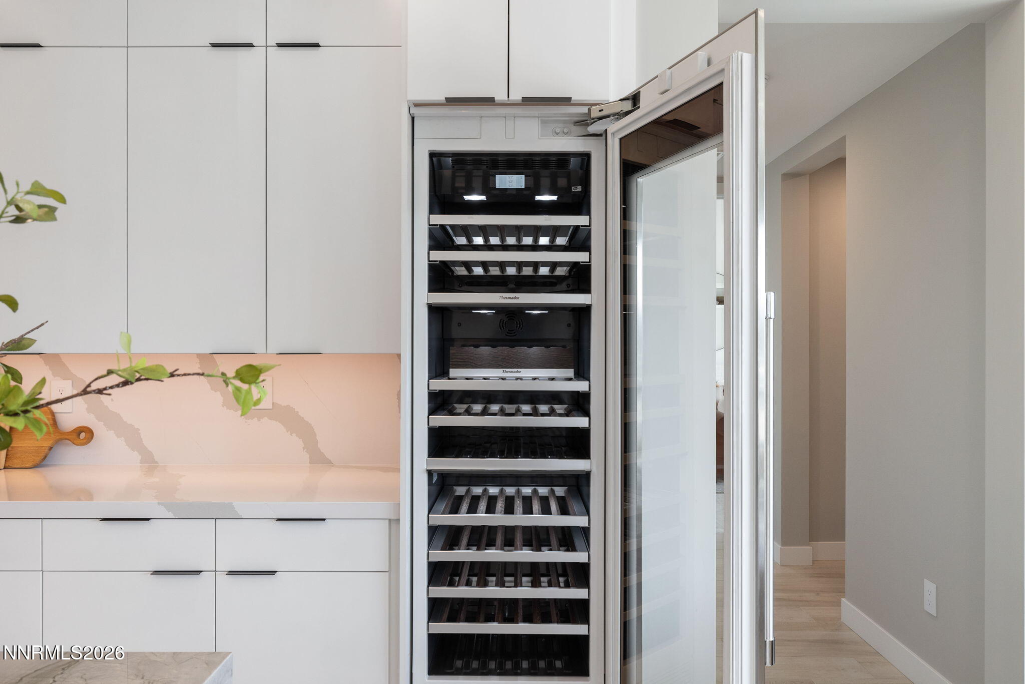 35-web-or-mls-84 Caballada St -37