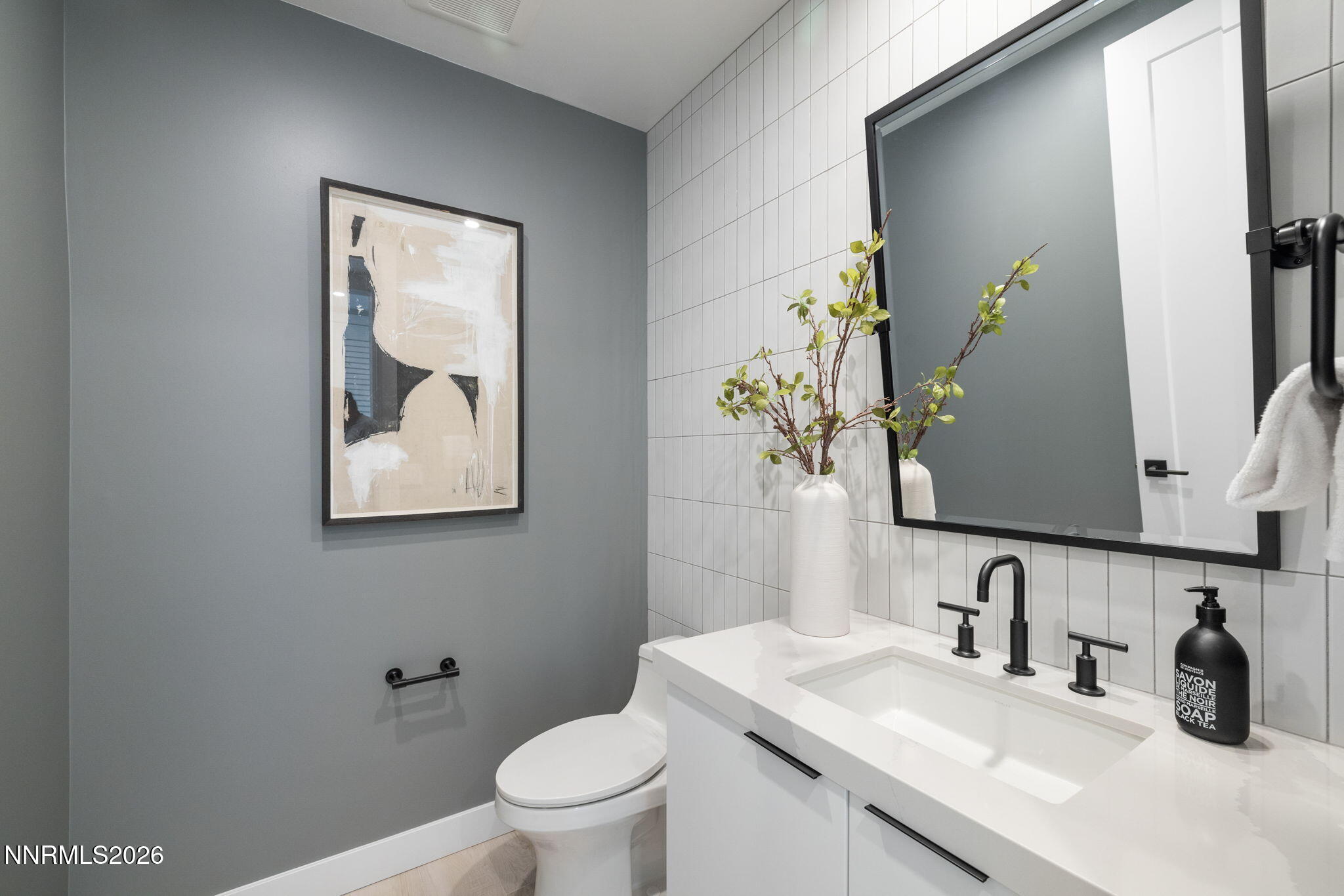 31-web-or-mls-84 Caballada St -32