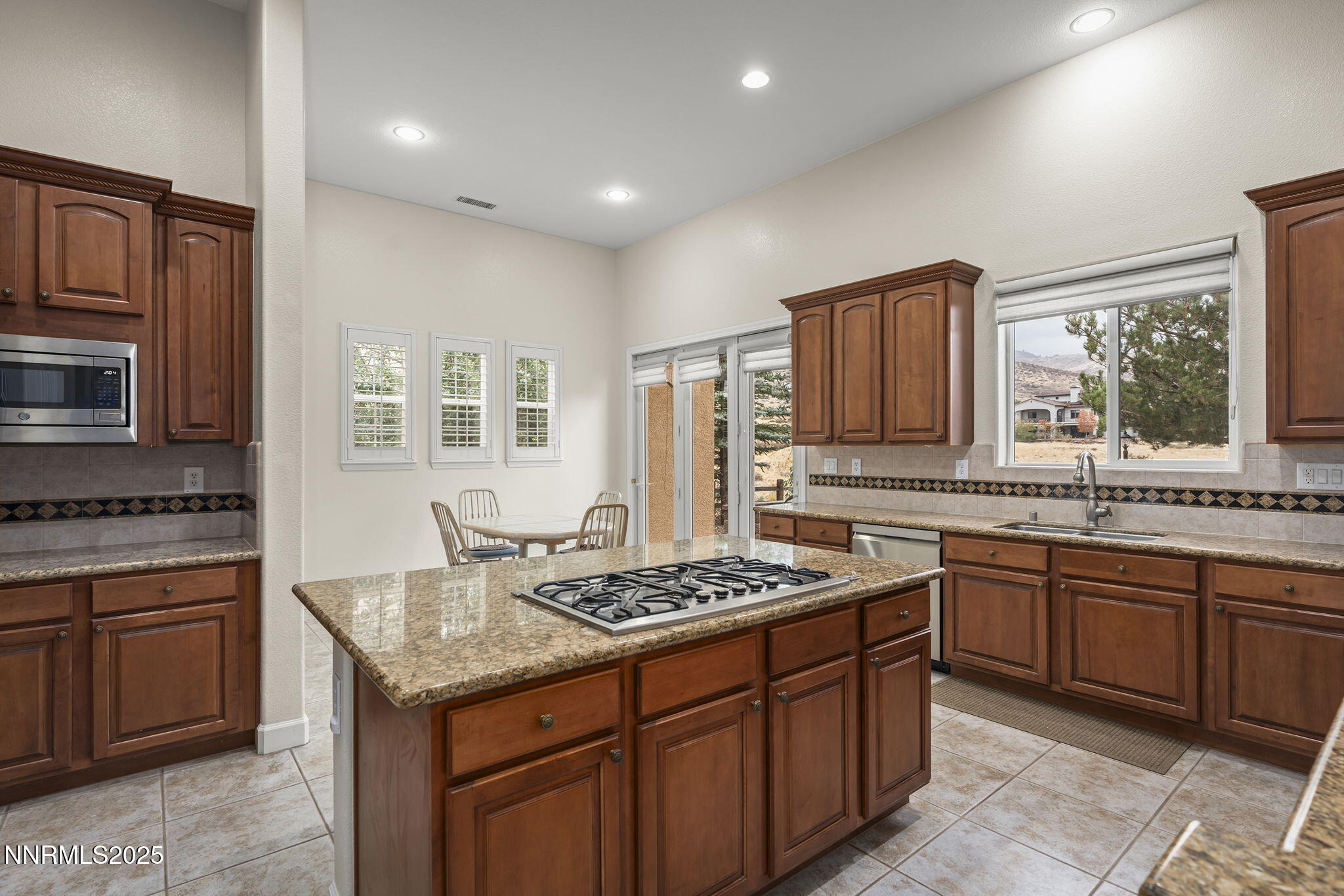 11-web-or-mls-_DSC0705