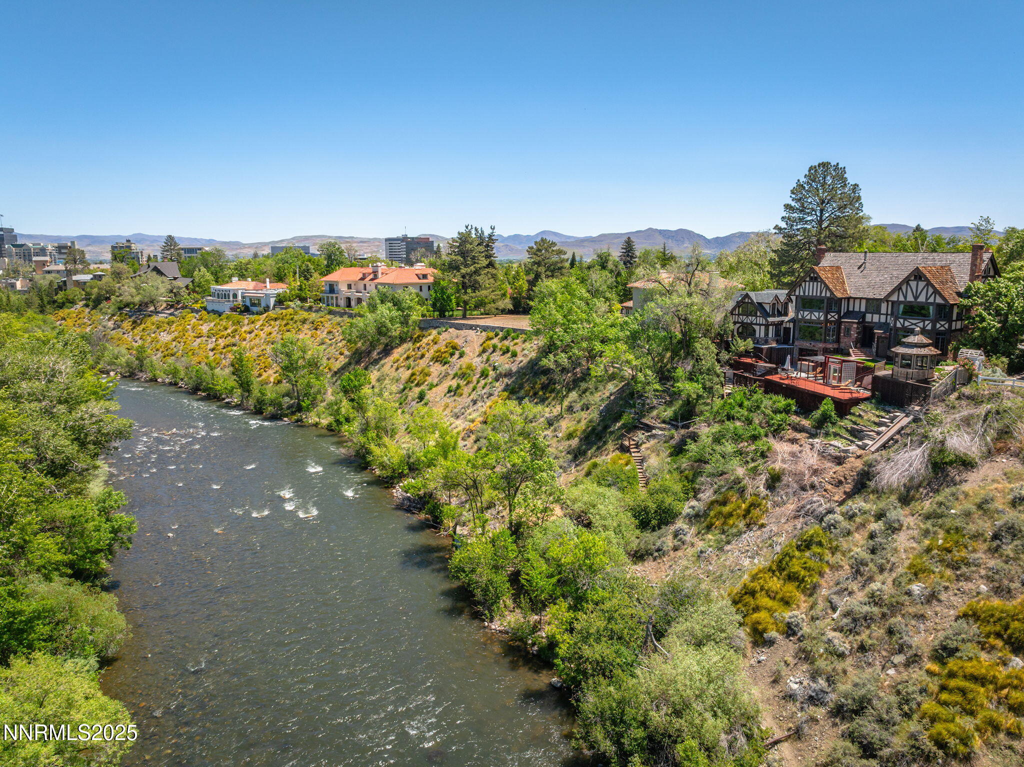 74-web-or-mls-DJI_0589