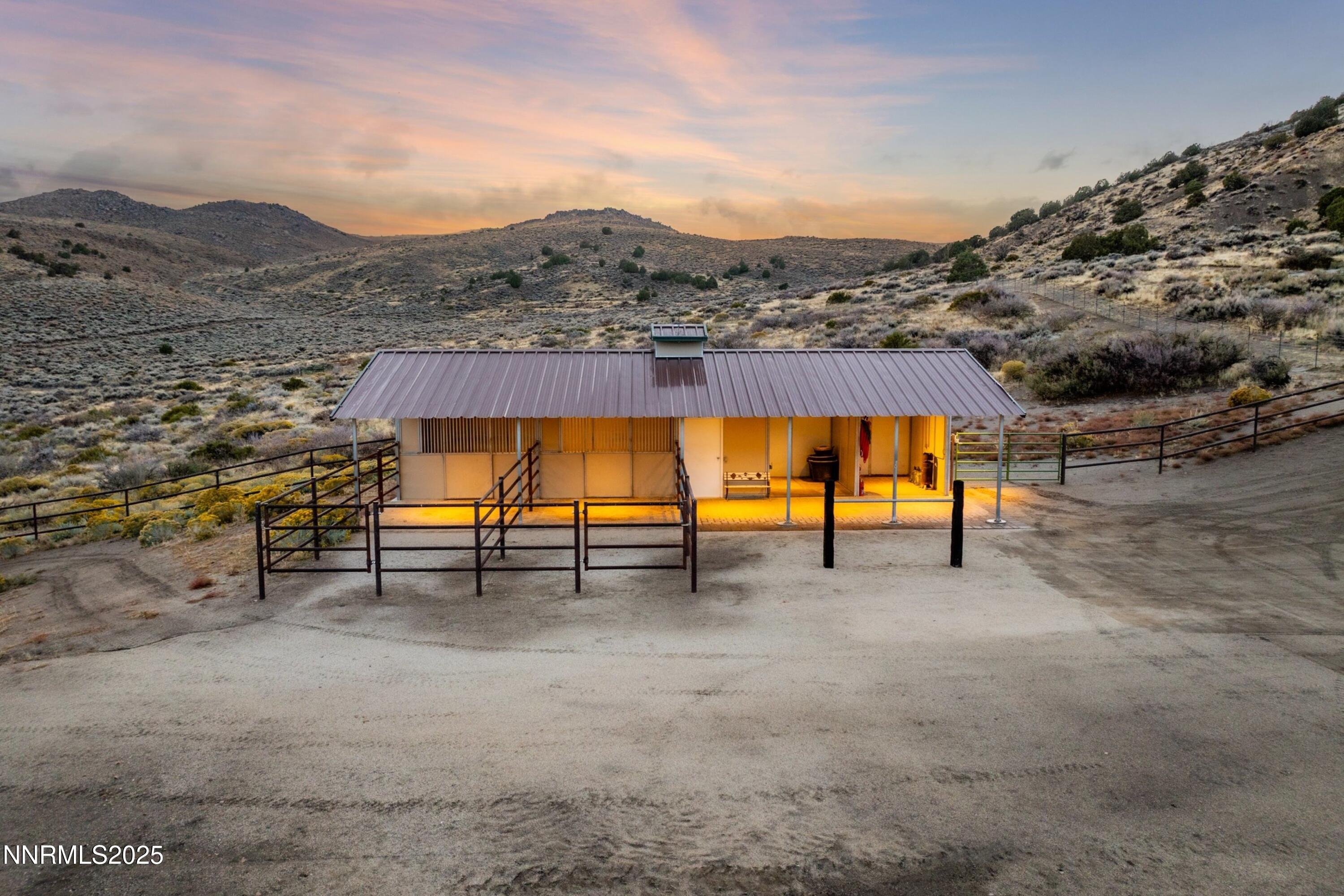 005_52-print-110_moonstone_drone-53_459