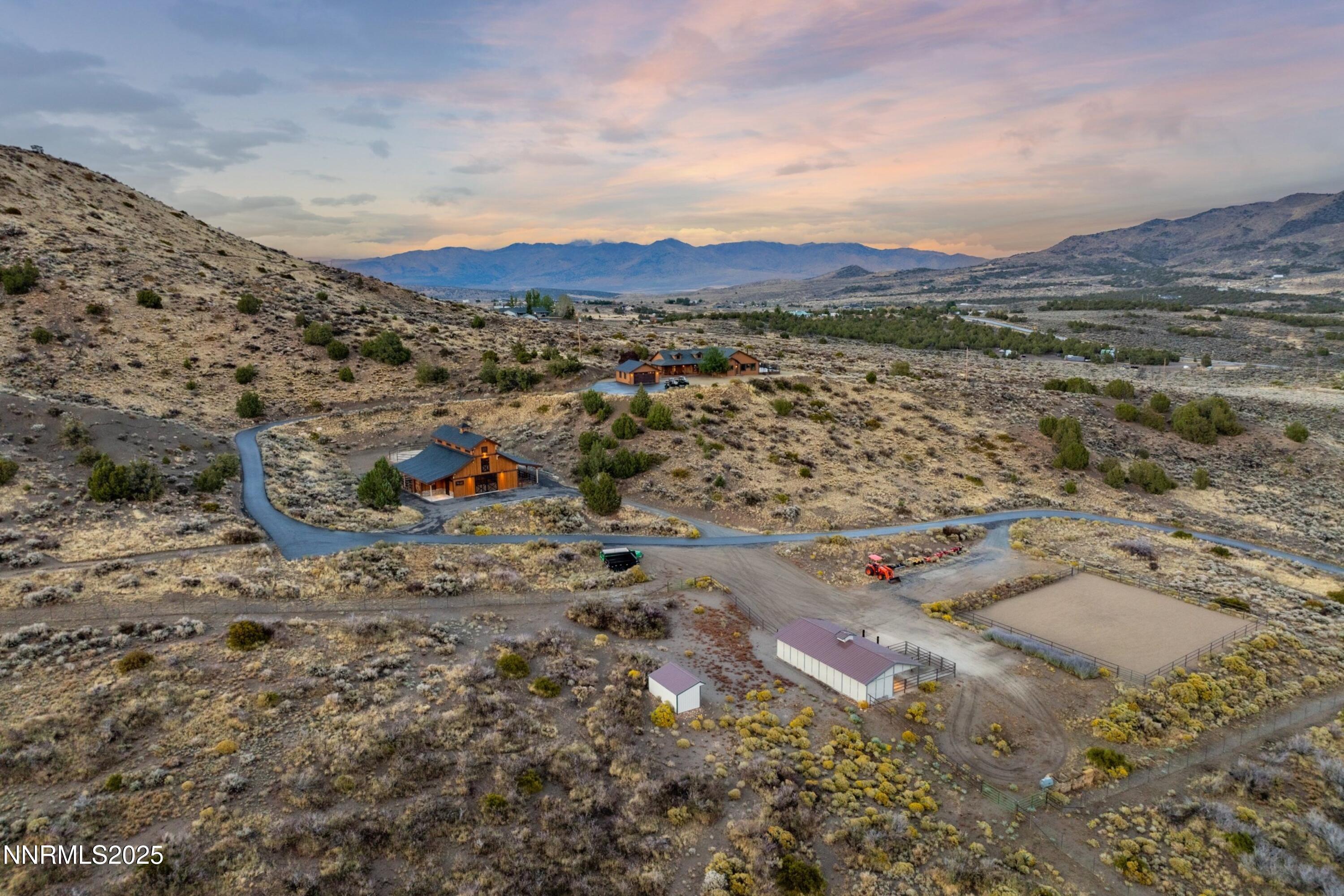091_39-print-110_moonstone_drone-40_299