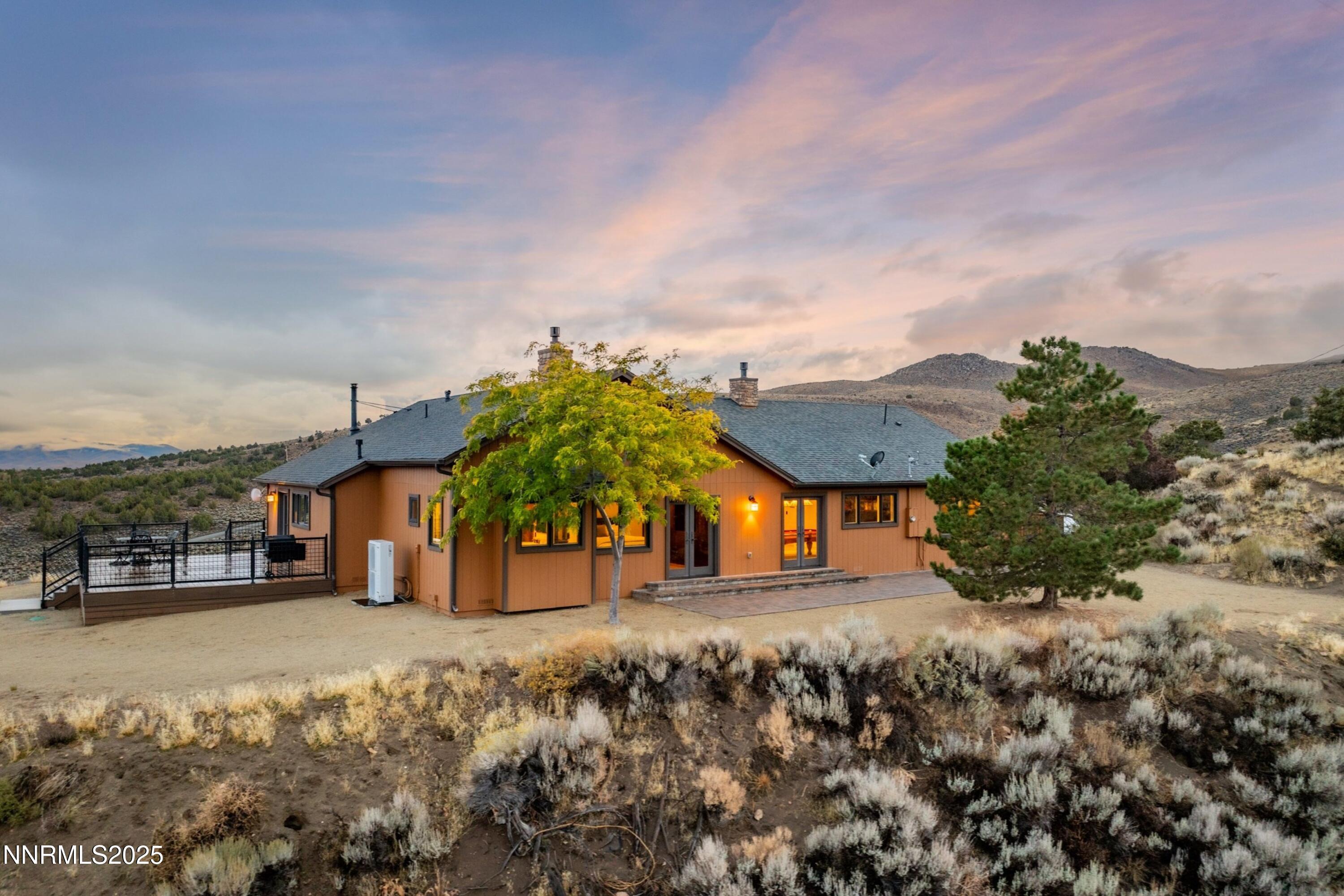 097_47-print-110_moonstone_drone-48_208