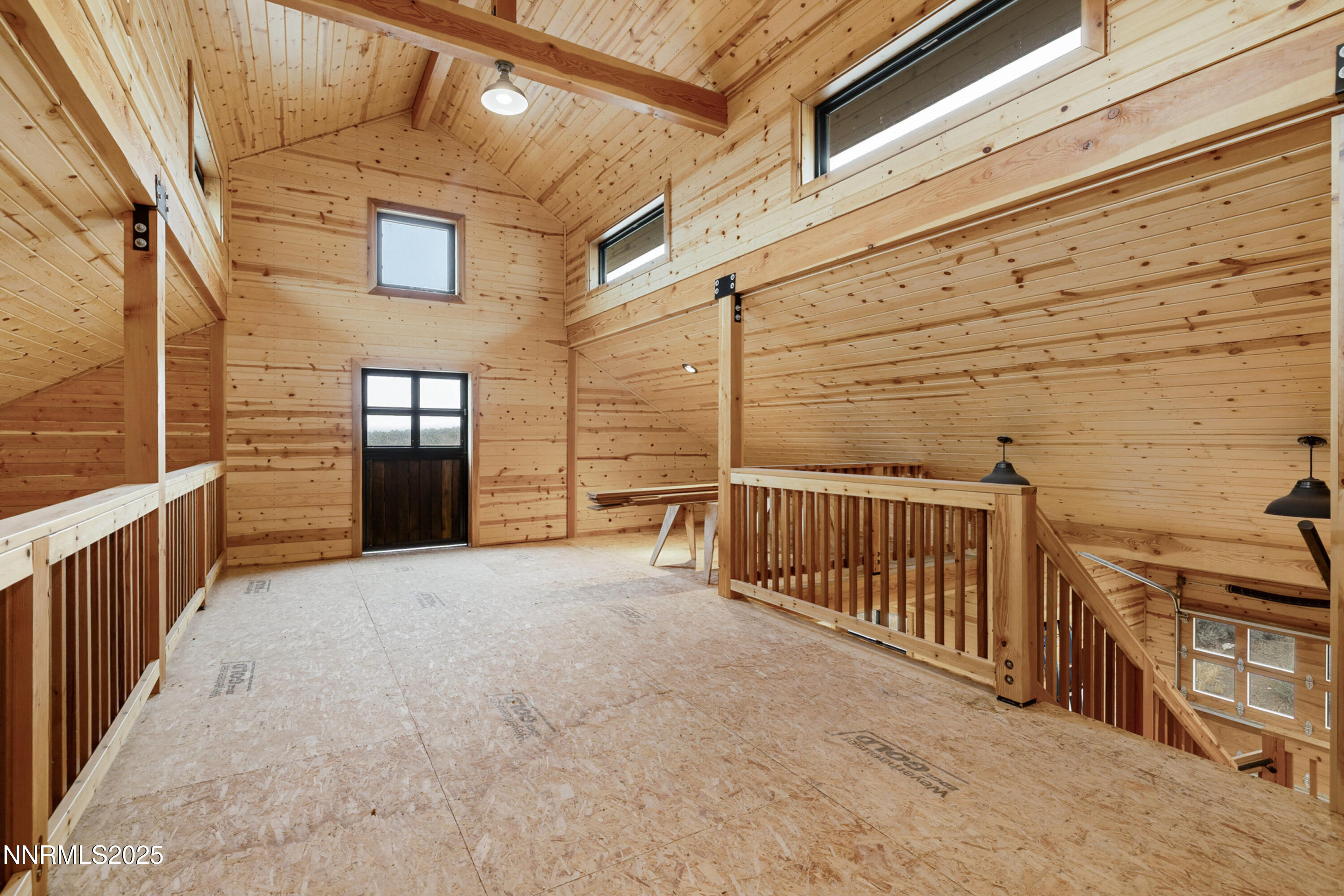 046_92-print-110_moonstone-40_705