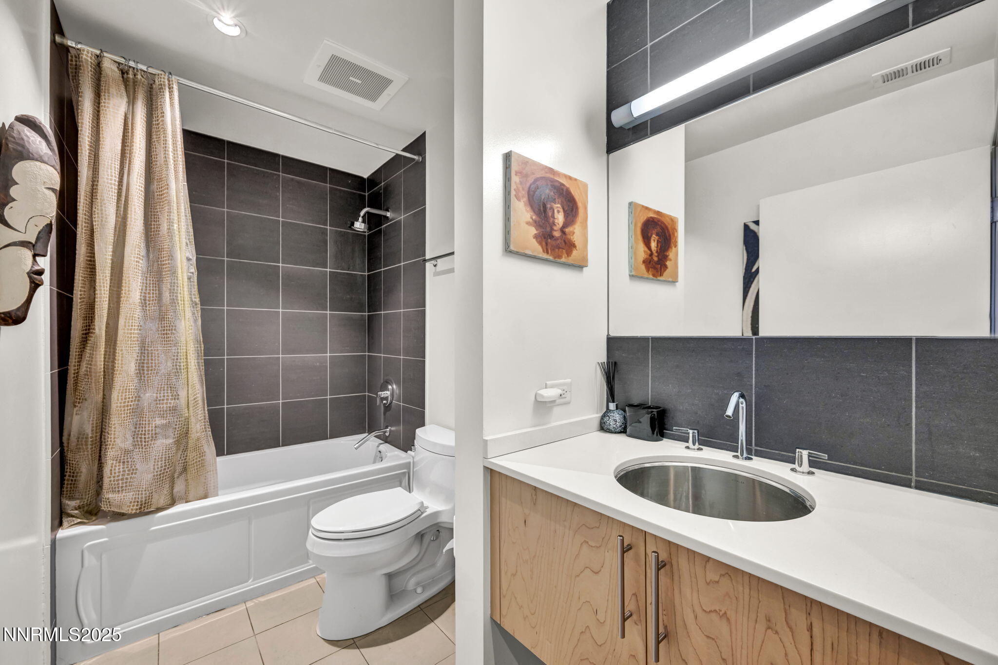 41-web-or-mls-255-n-sierra-st-unit-307