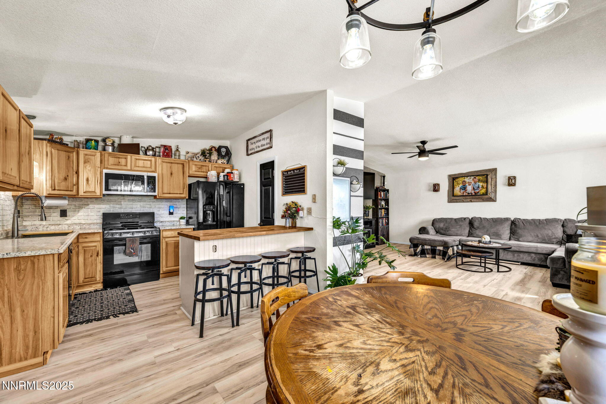 Dayton, Nevada 89403, United States, 3 Bedrooms Bedrooms, ,2 BathroomsBathrooms,Residential,Active,160784