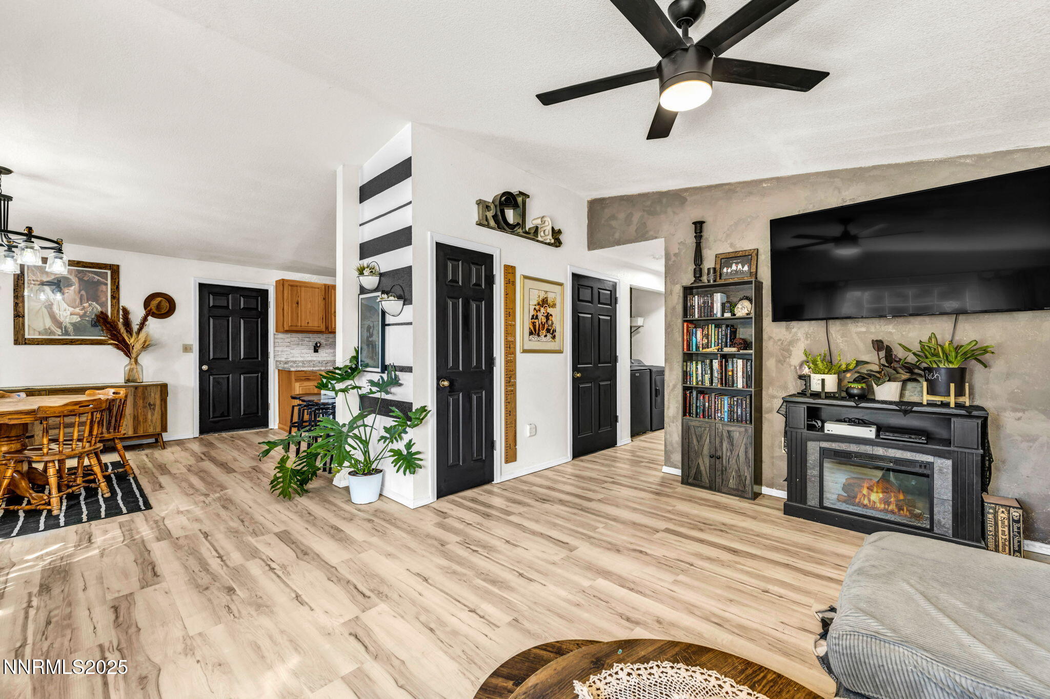 Dayton, Nevada 89403, United States, 3 Bedrooms Bedrooms, ,2 BathroomsBathrooms,Residential,Active,160784