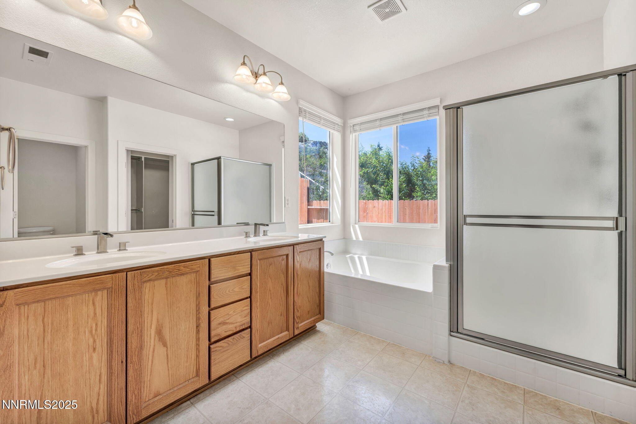 Reno, Nevada 89523, United States, 3 Bedrooms Bedrooms, ,2 BathroomsBathrooms,Residential,Active,147211