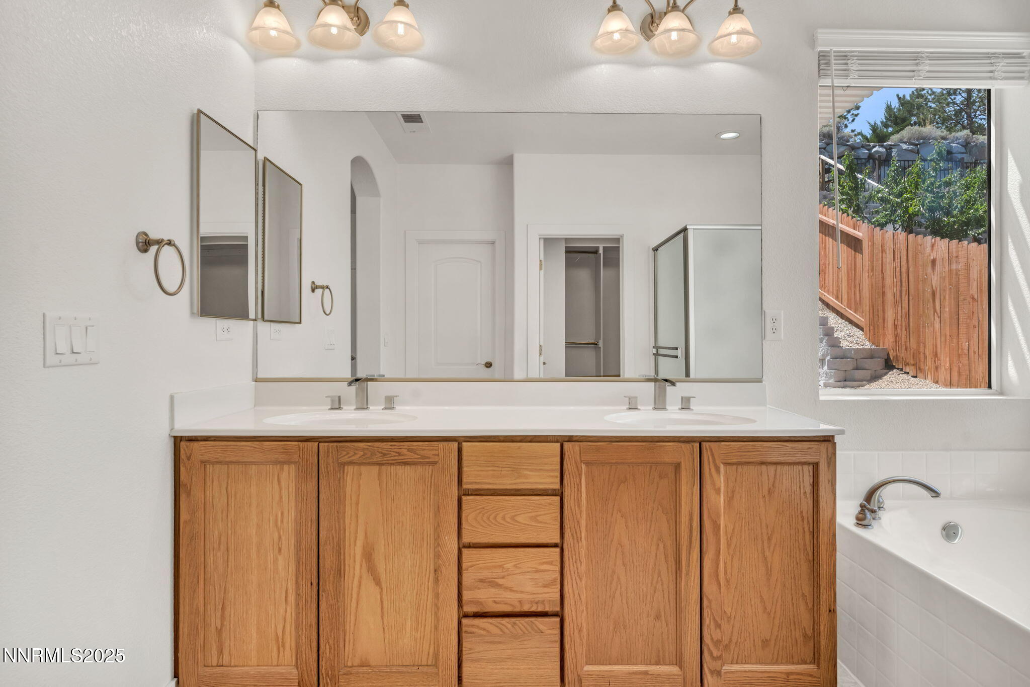 Reno, Nevada 89523, United States, 3 Bedrooms Bedrooms, ,2 BathroomsBathrooms,Residential,Active,147211