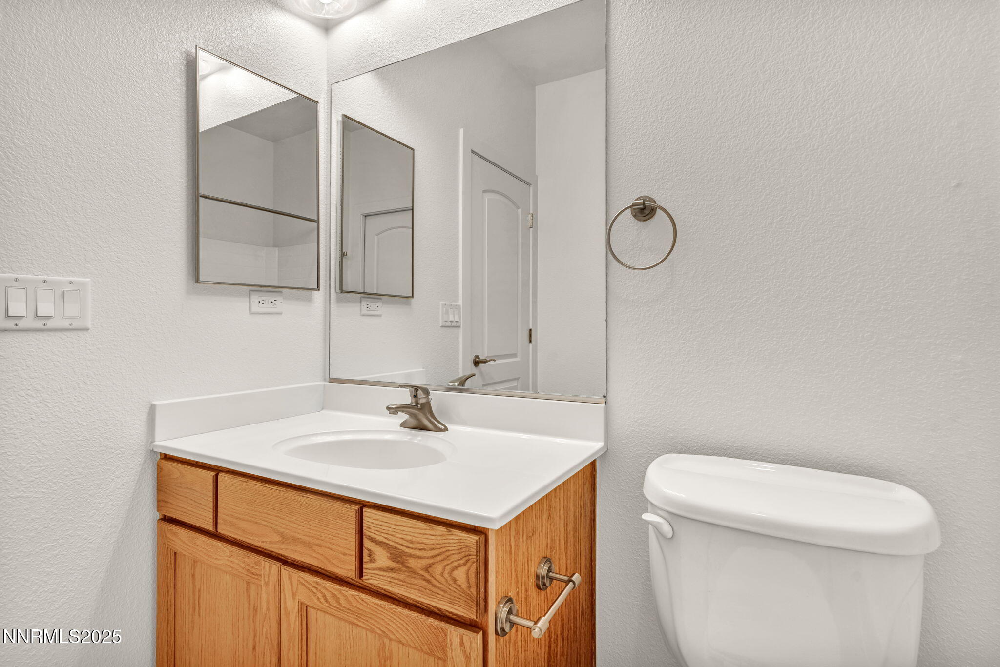 Reno, Nevada 89523, United States, 3 Bedrooms Bedrooms, ,2 BathroomsBathrooms,Residential,Active,147211