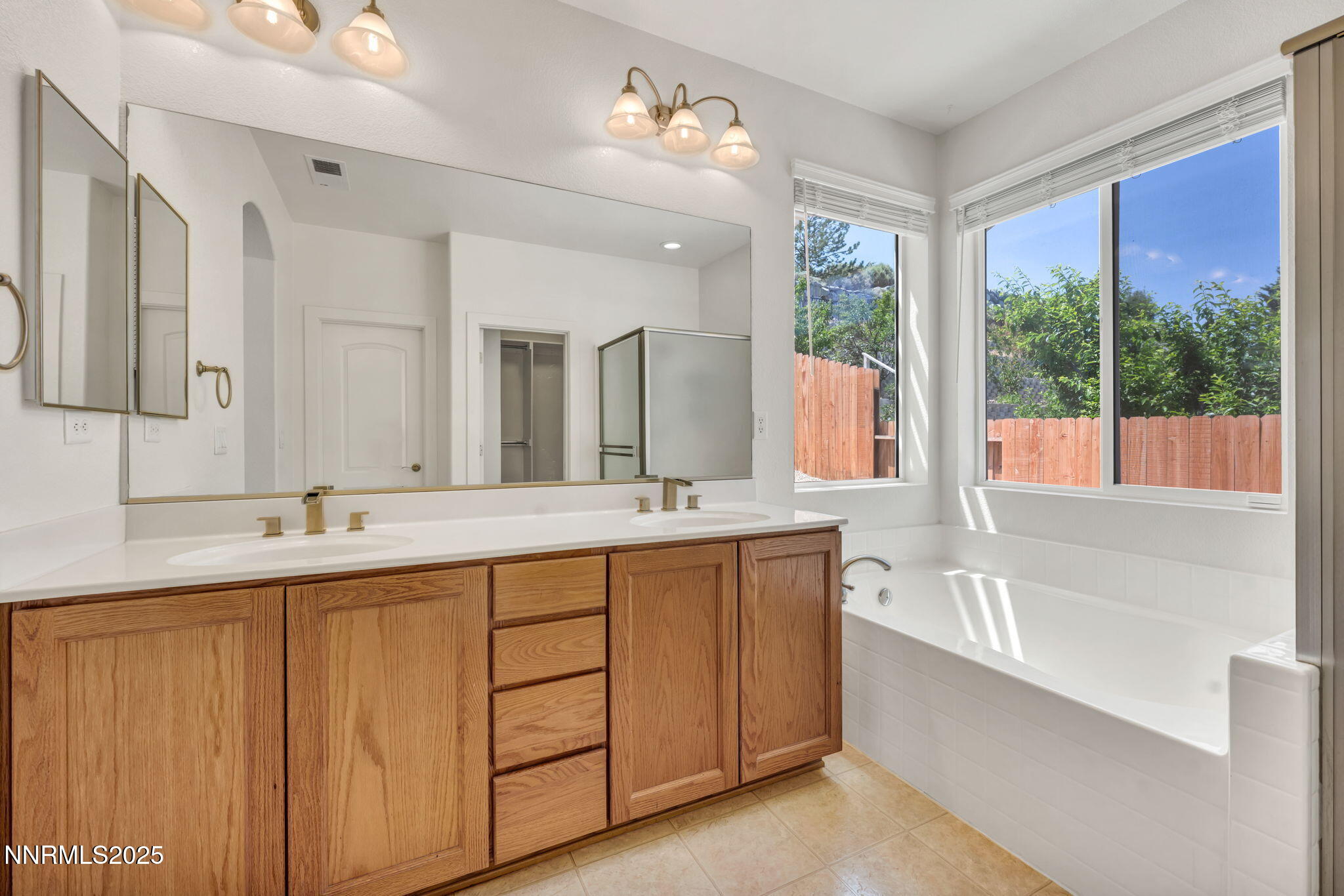 Reno, Nevada 89523, United States, 3 Bedrooms Bedrooms, ,2 BathroomsBathrooms,Residential,Active,147211