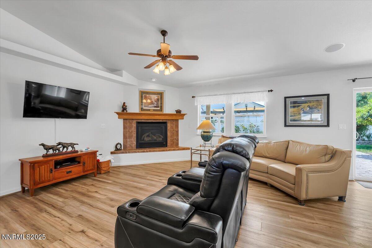 17-3175 Quick Cal Way Fernley NV 89408 (