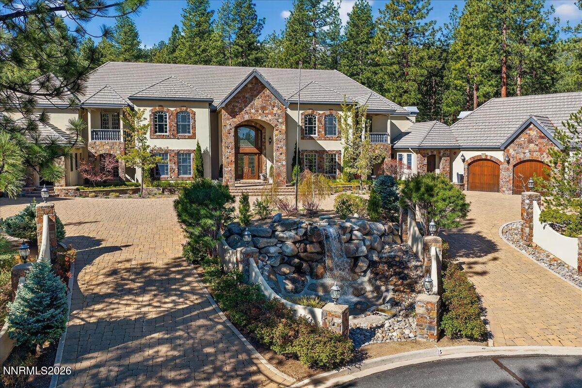 5925 Lake Geneva Drive