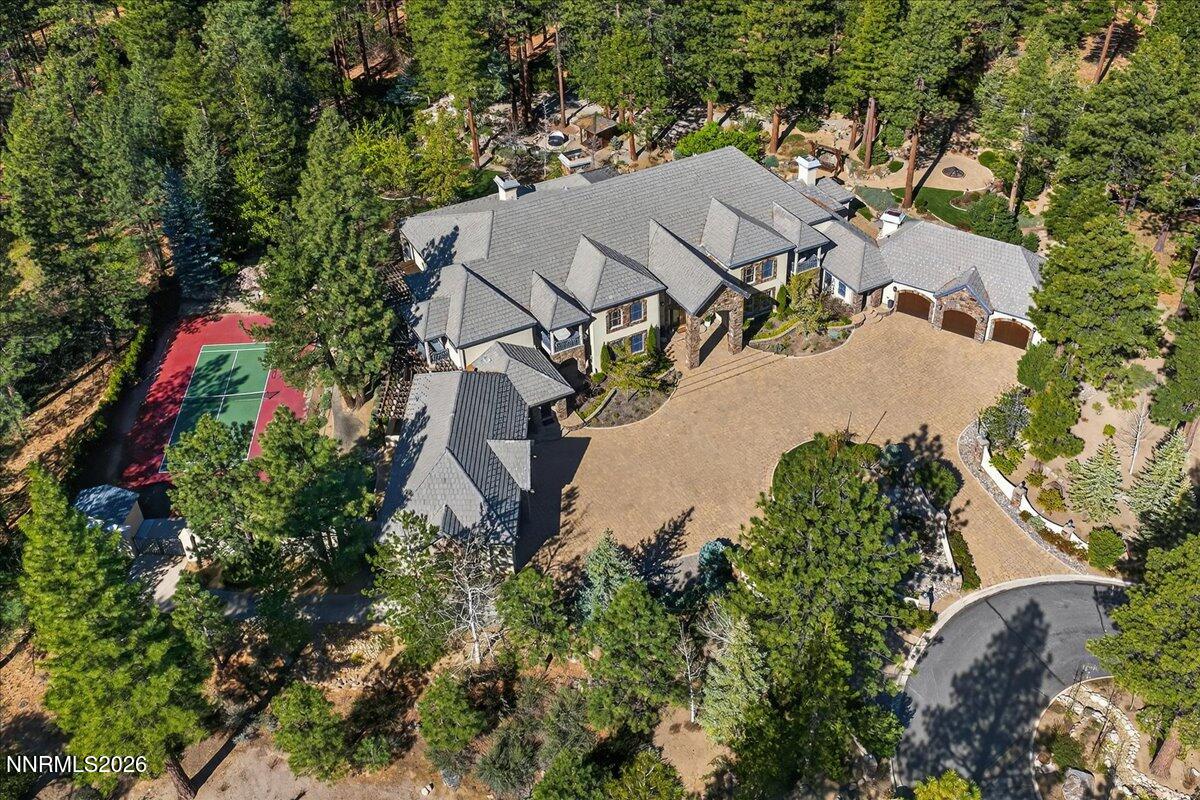 5925 Lake Geneva Drive