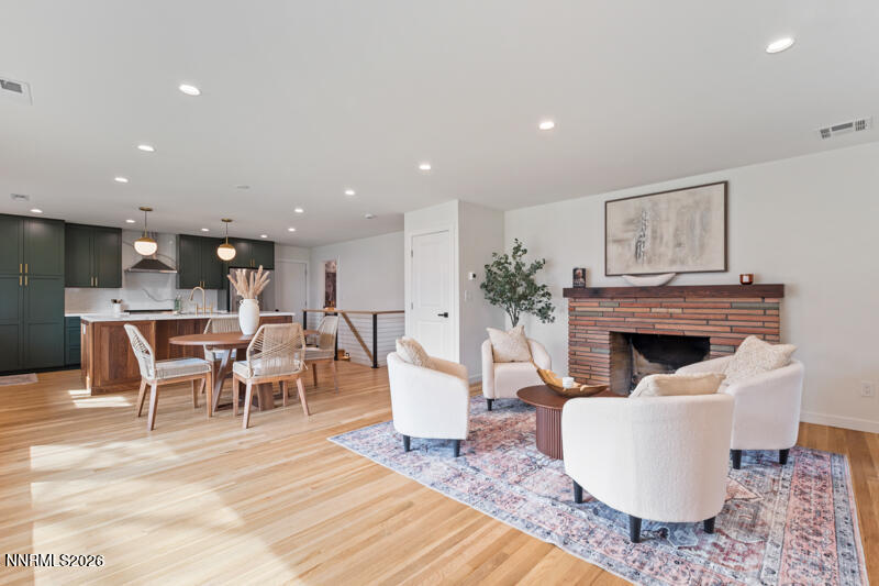 1295 Mark Twain Avenue