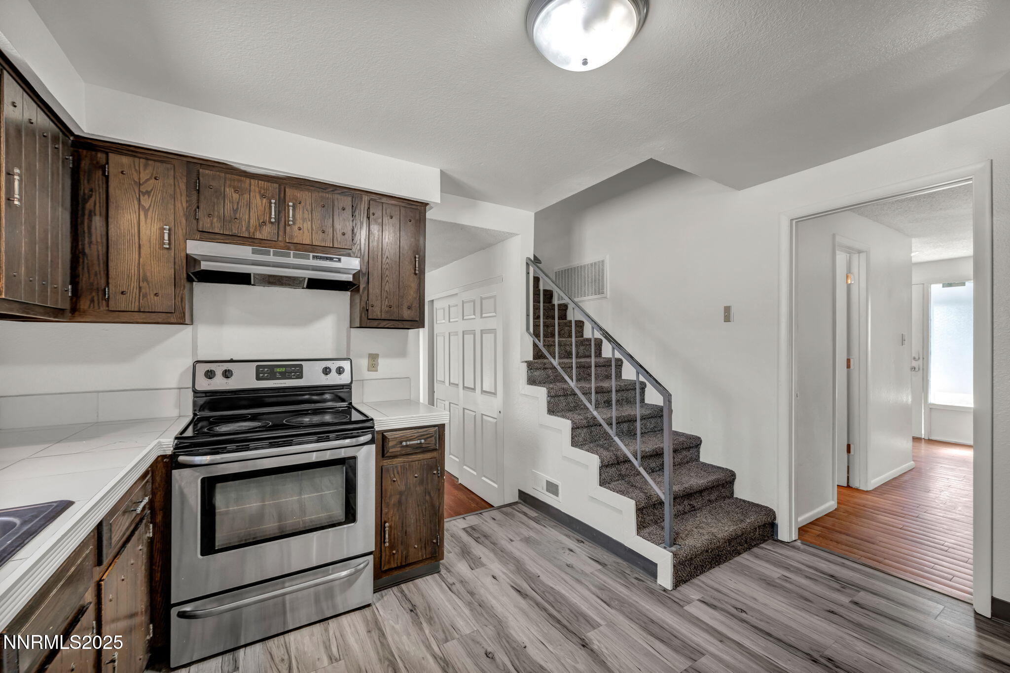 13-web-or-mls-7274-windmill-dr