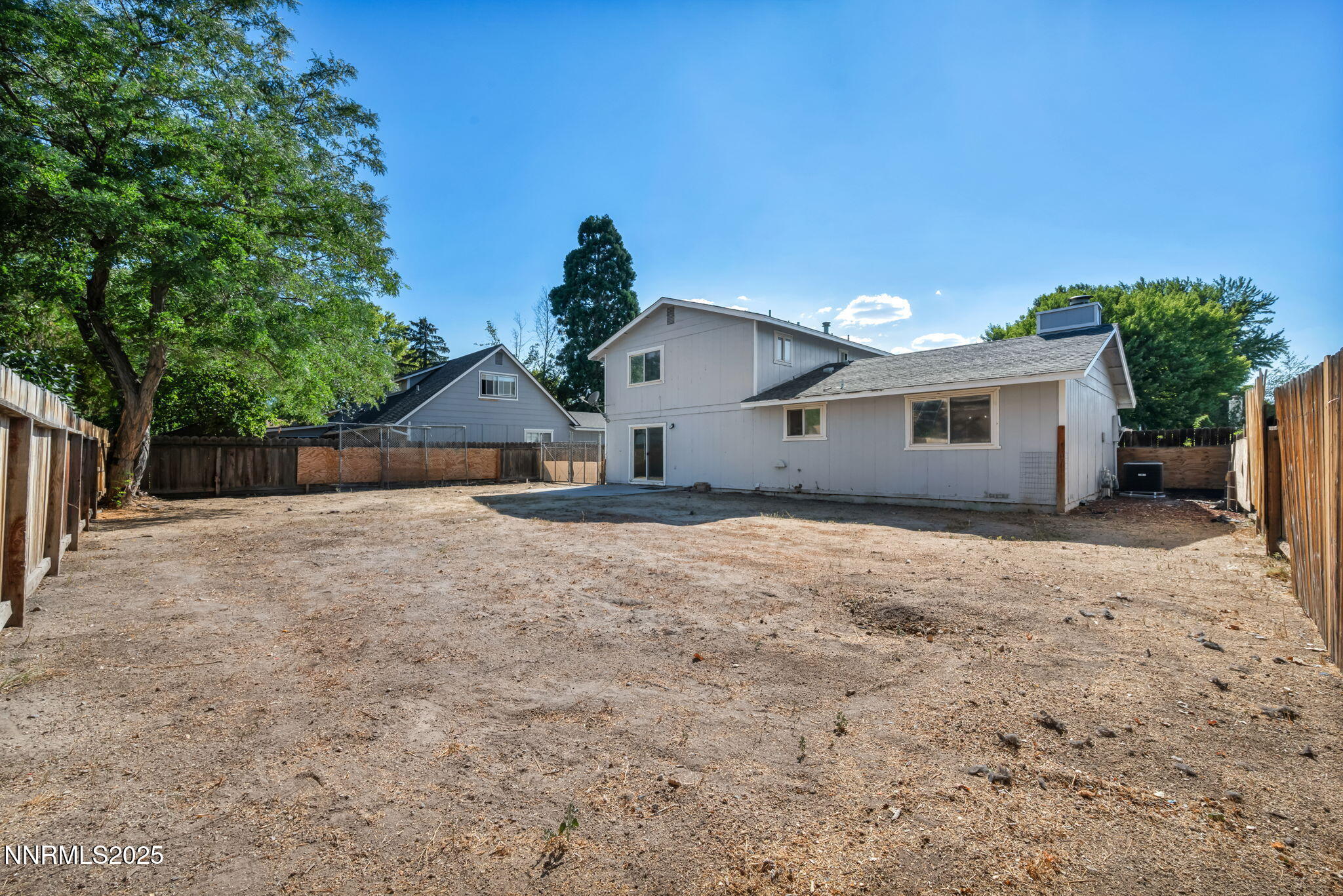 8-web-or-mls-7274-windmill-dr