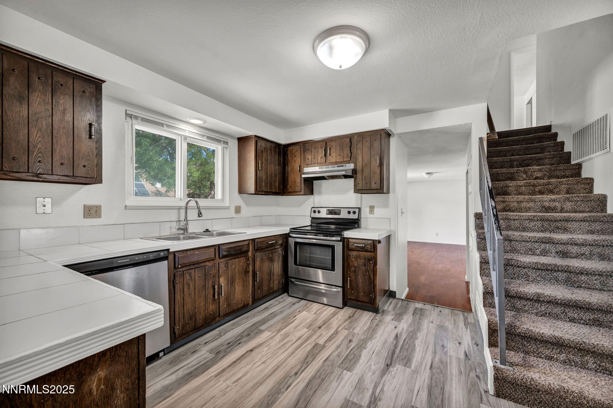 50-web-or-mls-7274-windmill-dr