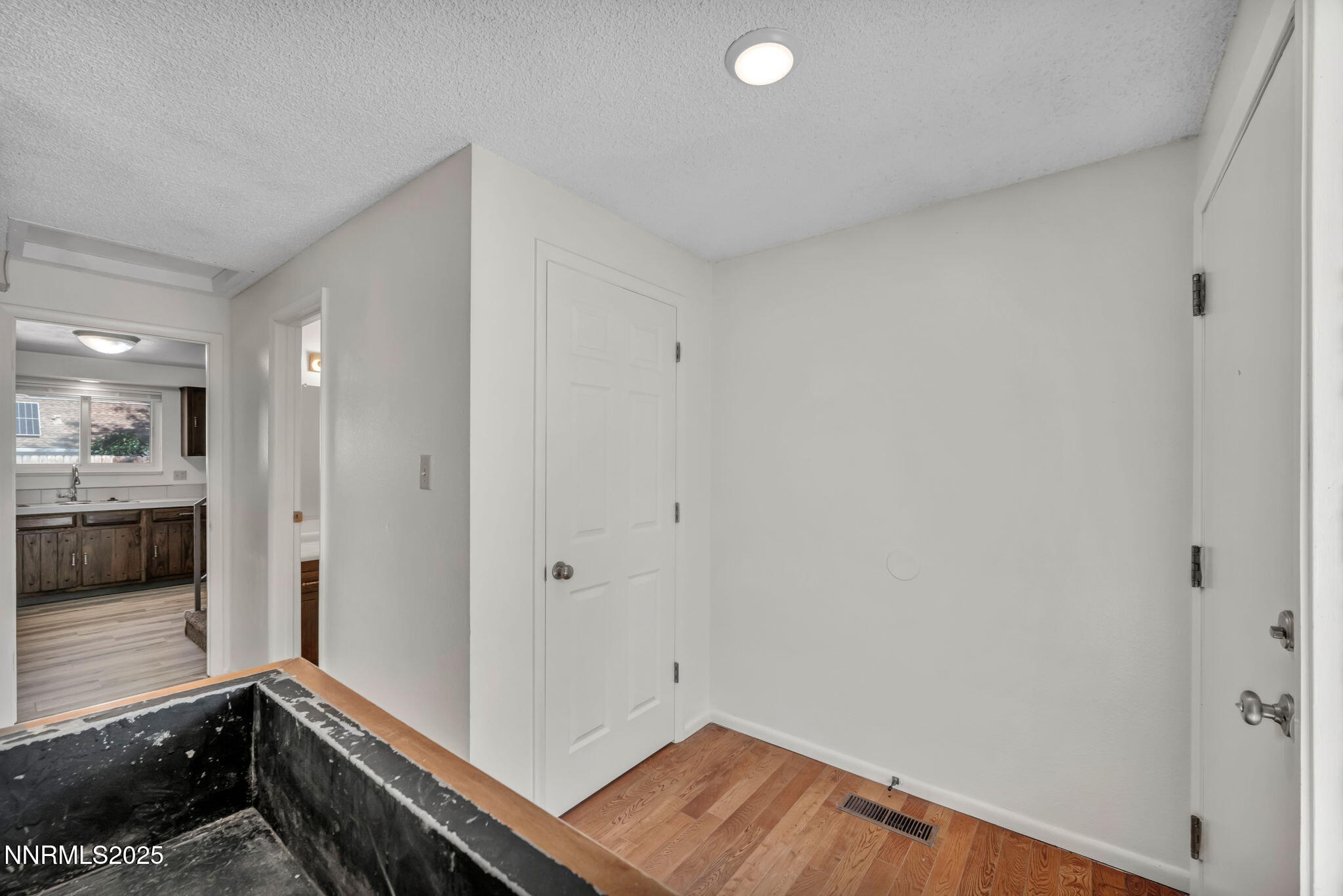 28-web-or-mls-7274-windmill-dr