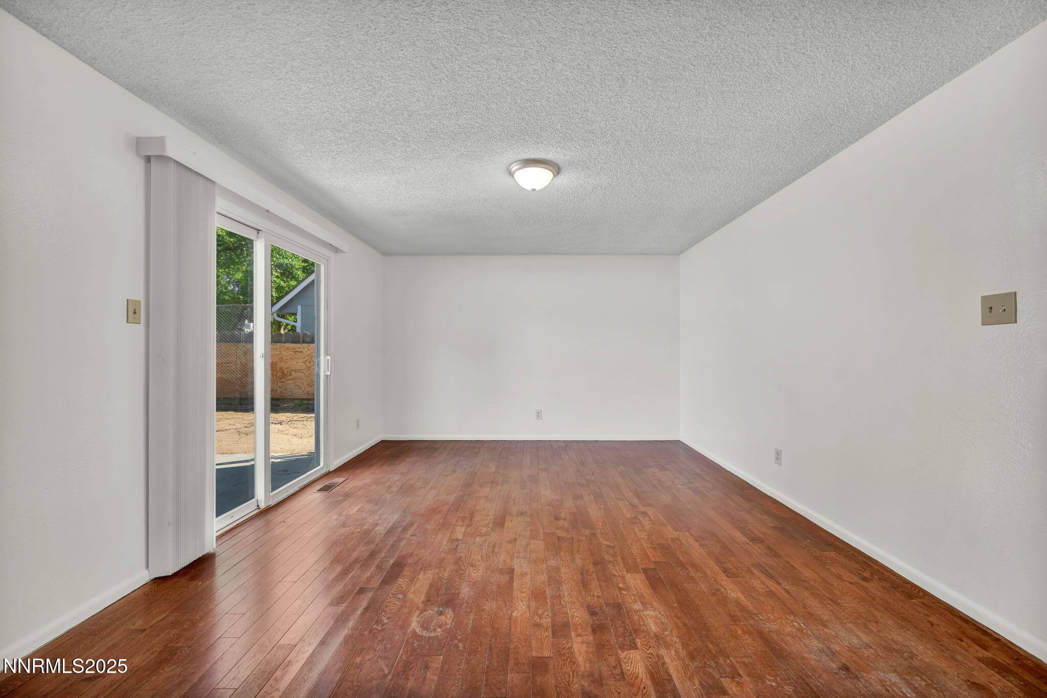 15-web-or-mls-7274-windmill-dr