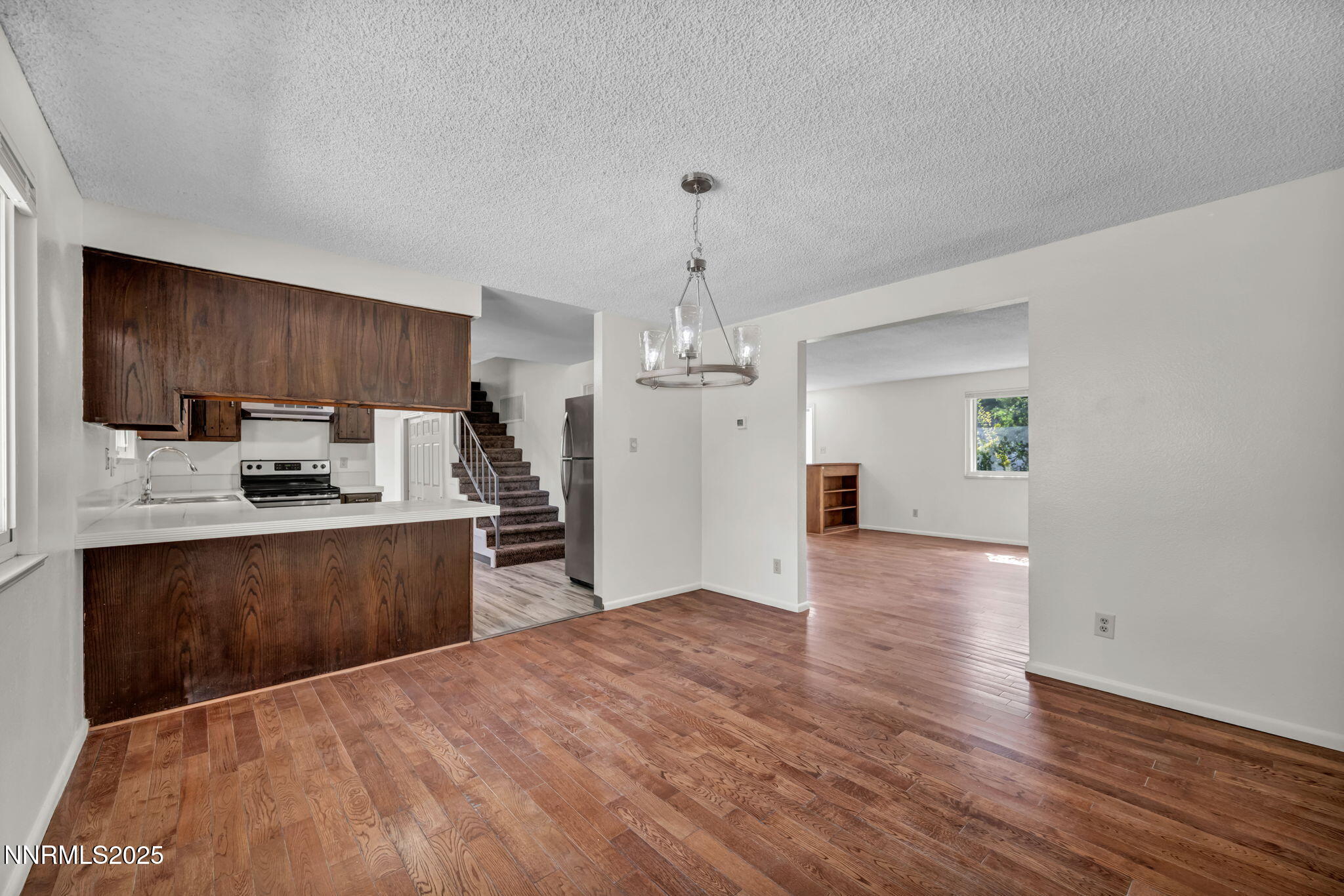 20-web-or-mls-7274-windmill-dr