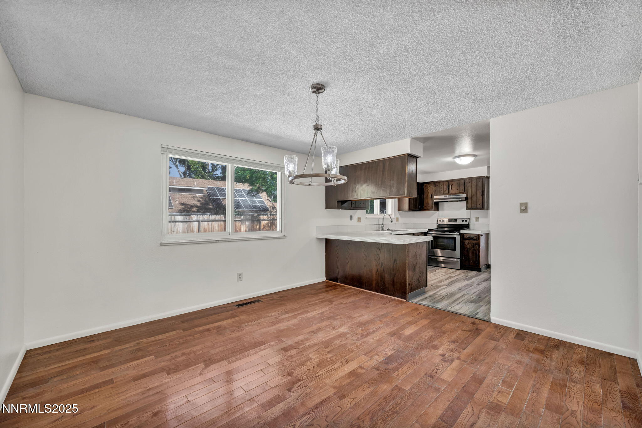 21-web-or-mls-7274-windmill-dr