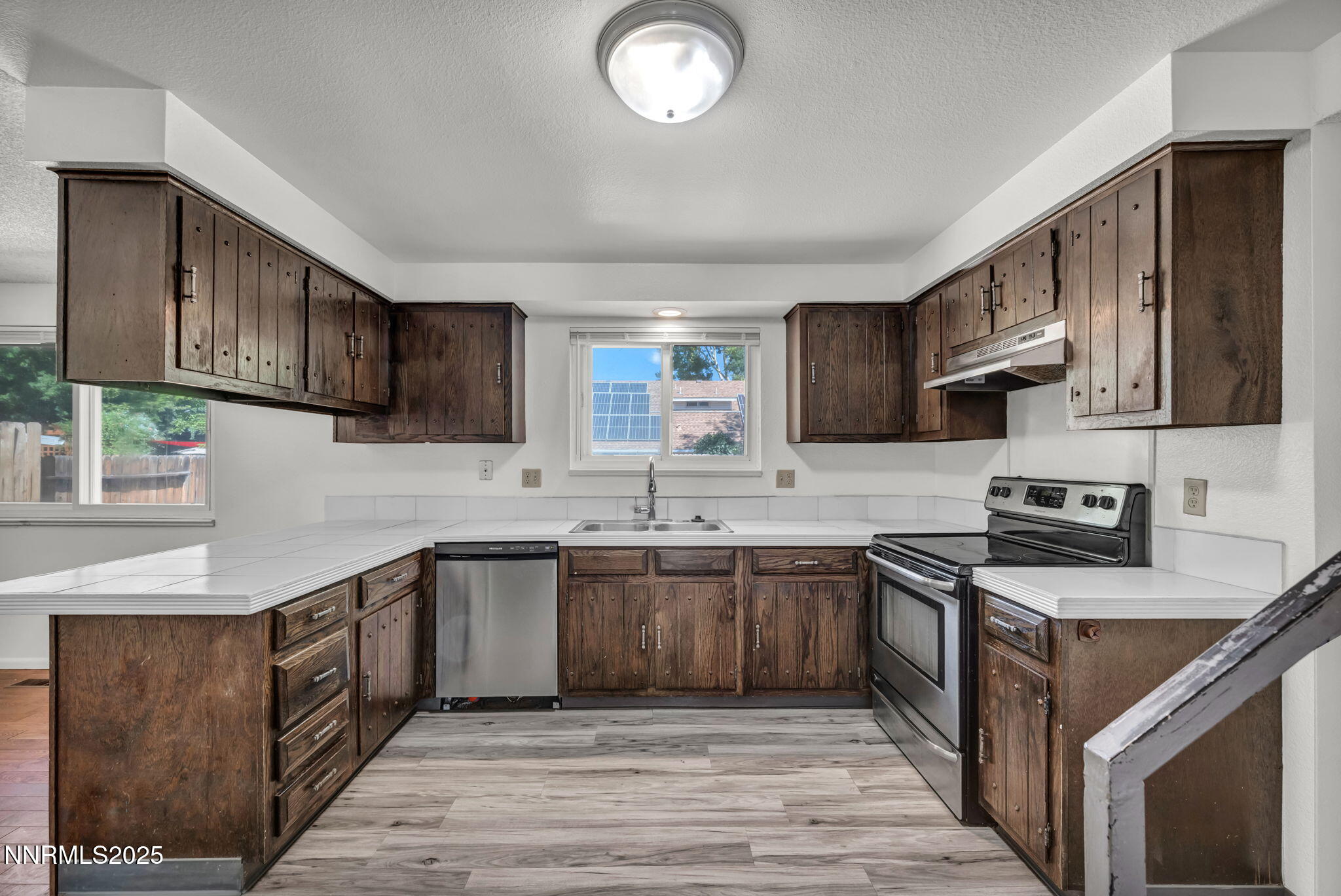 49-web-or-mls-7274-windmill-dr