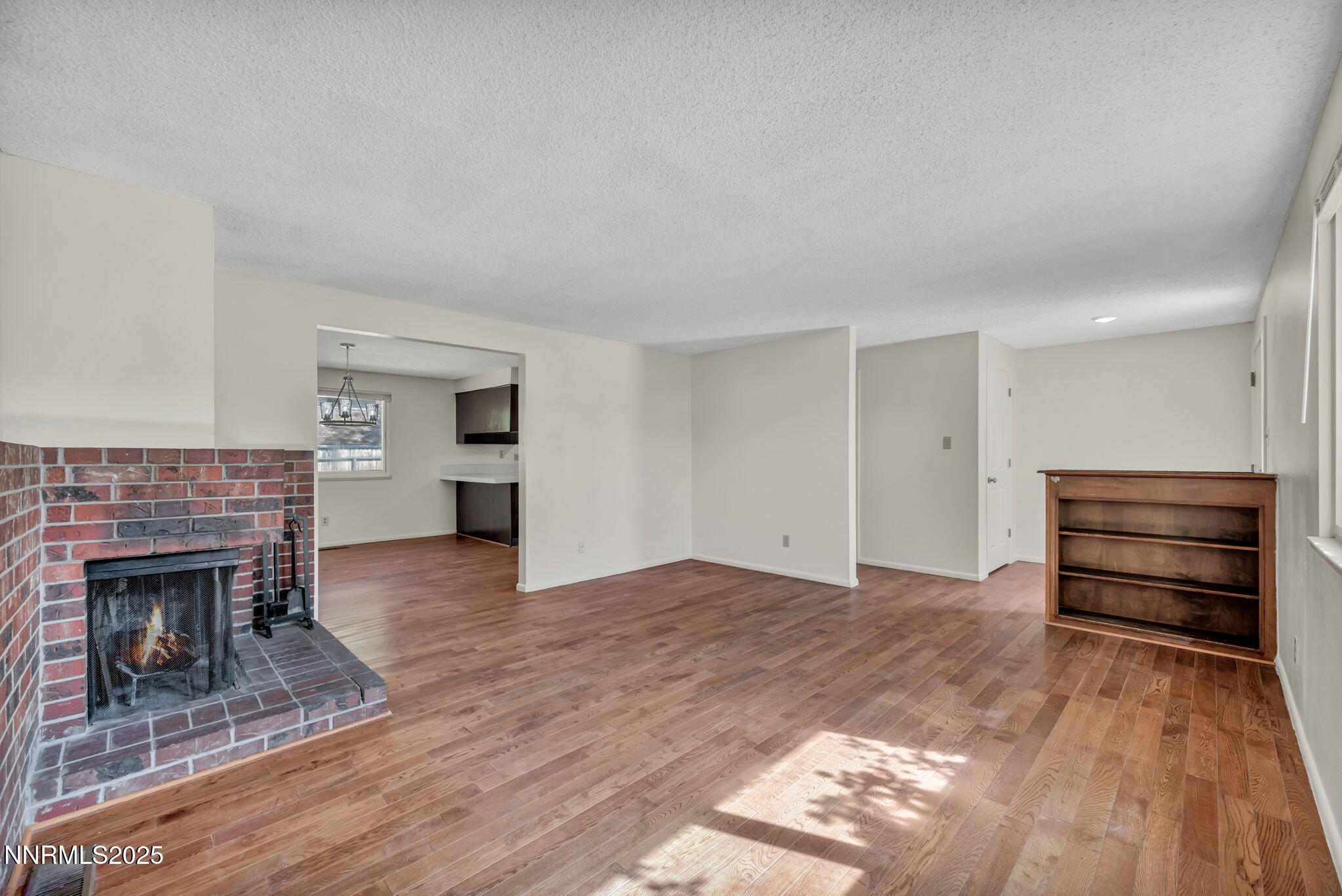 23-web-or-mls-7274-windmill-dr