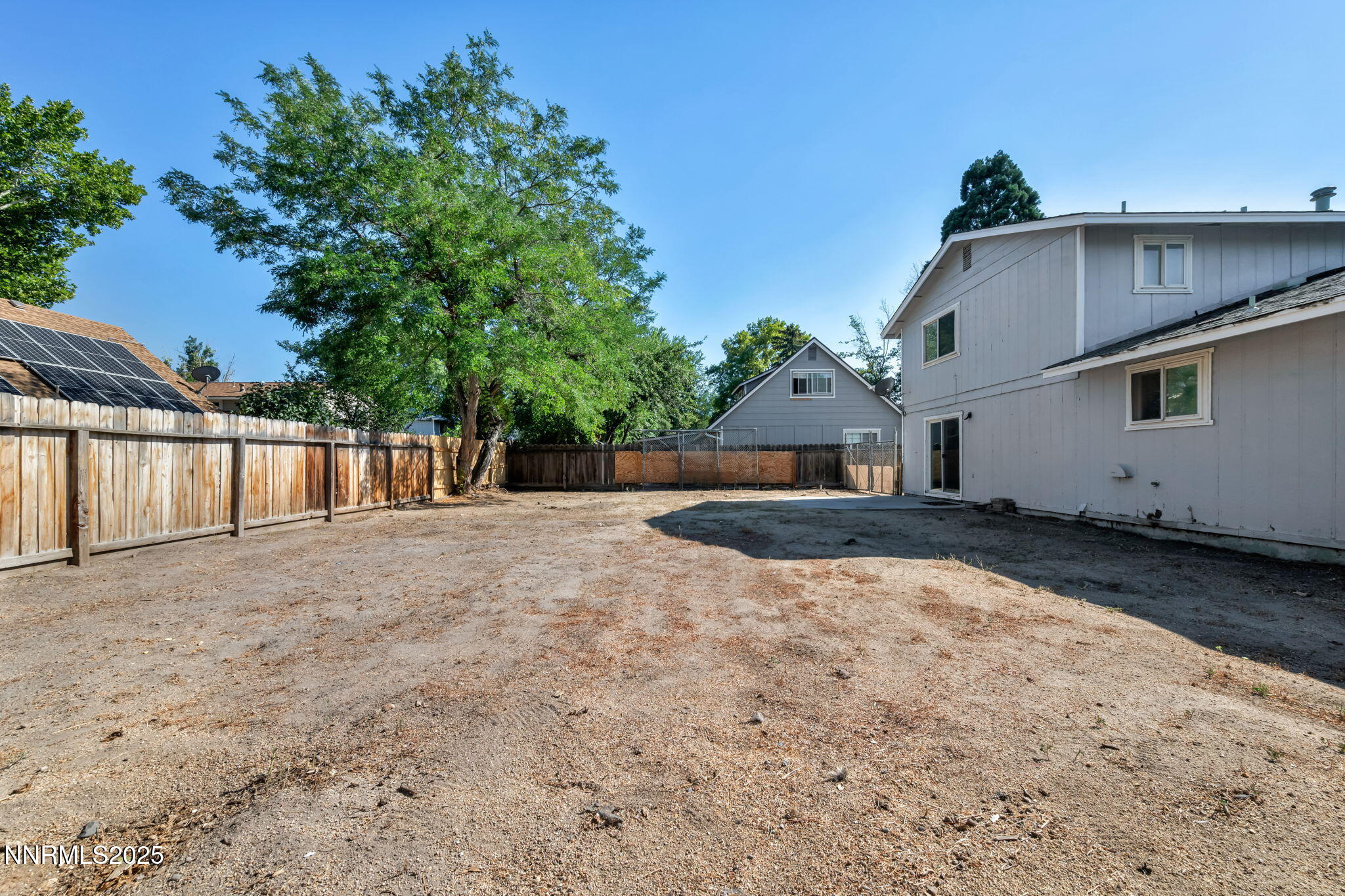 9-web-or-mls-7274-windmill-dr