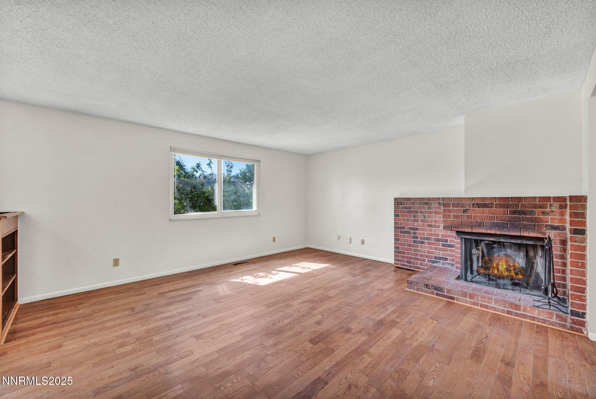 25-web-or-mls-7274-windmill-dr