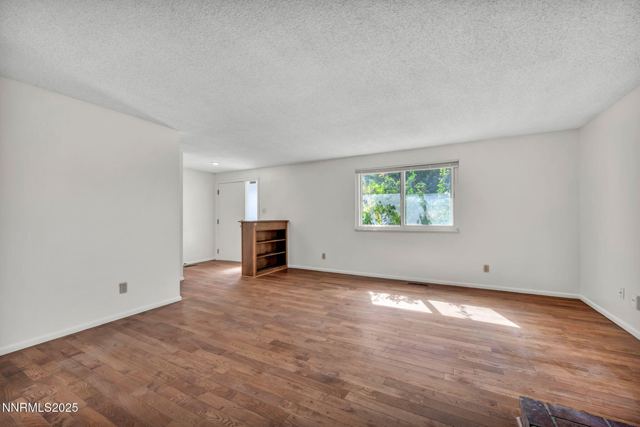 26-web-or-mls-7274-windmill-dr