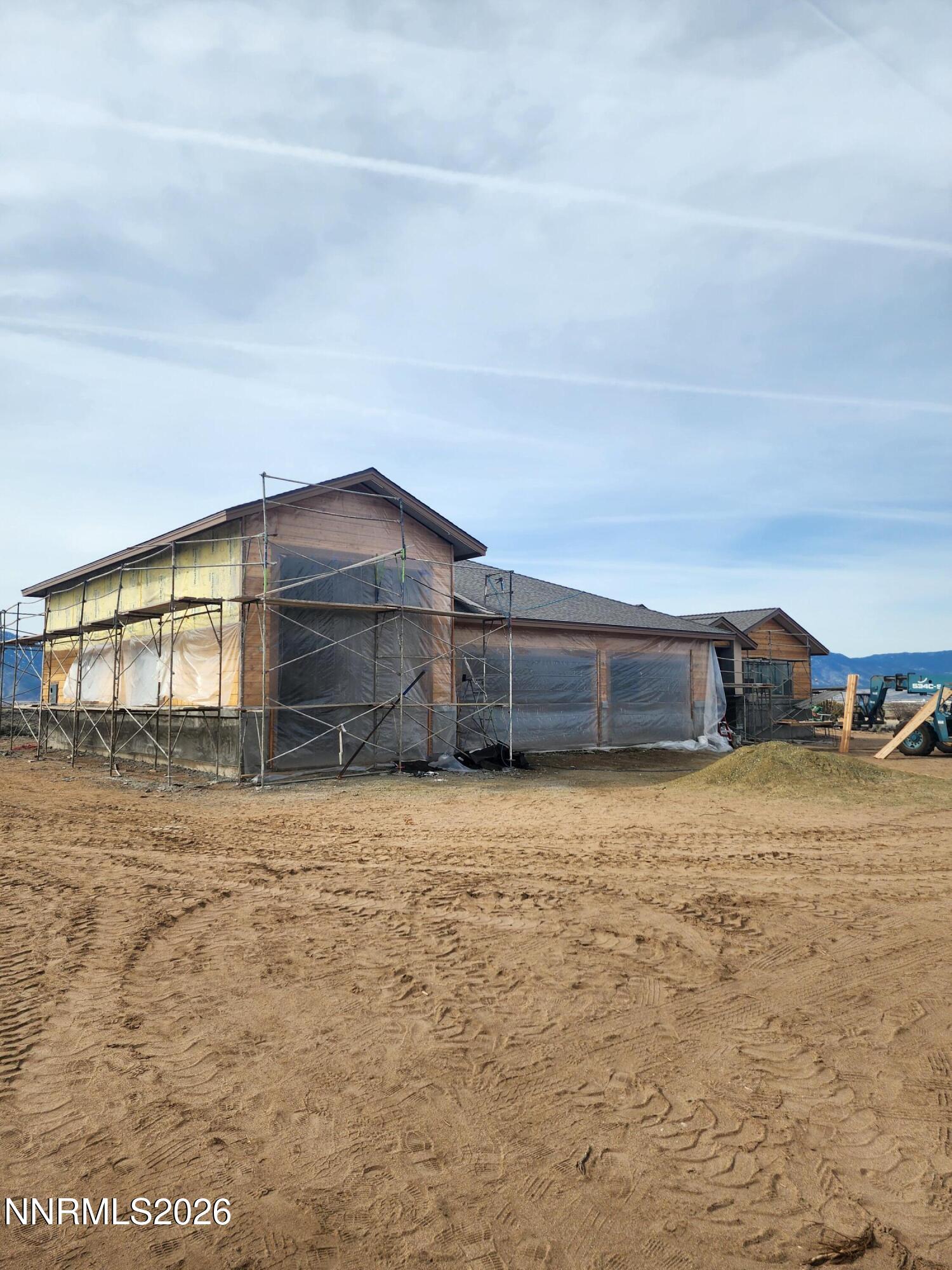 2037 East Valley Road