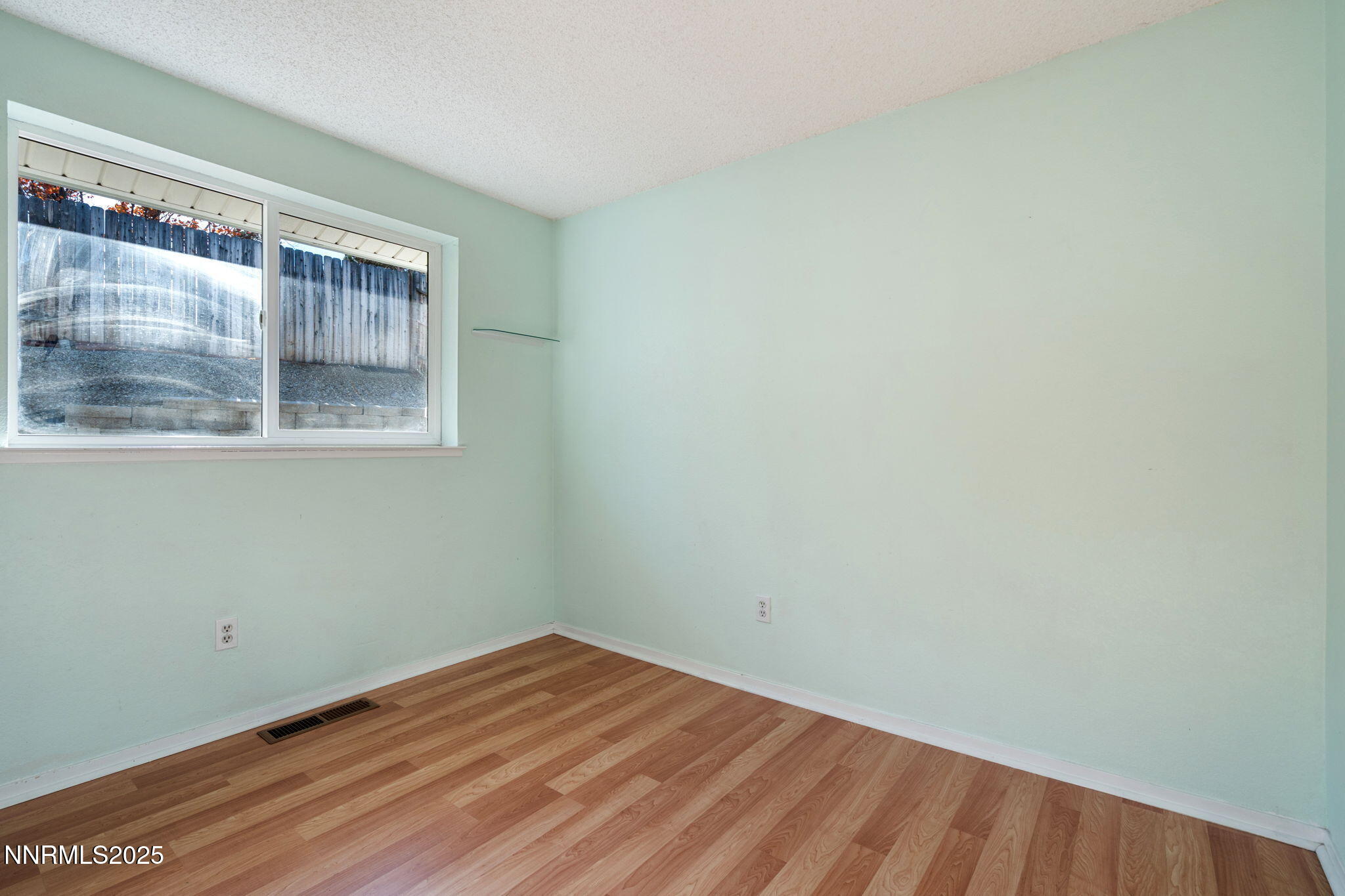 25-web-or-mls-DSC07210