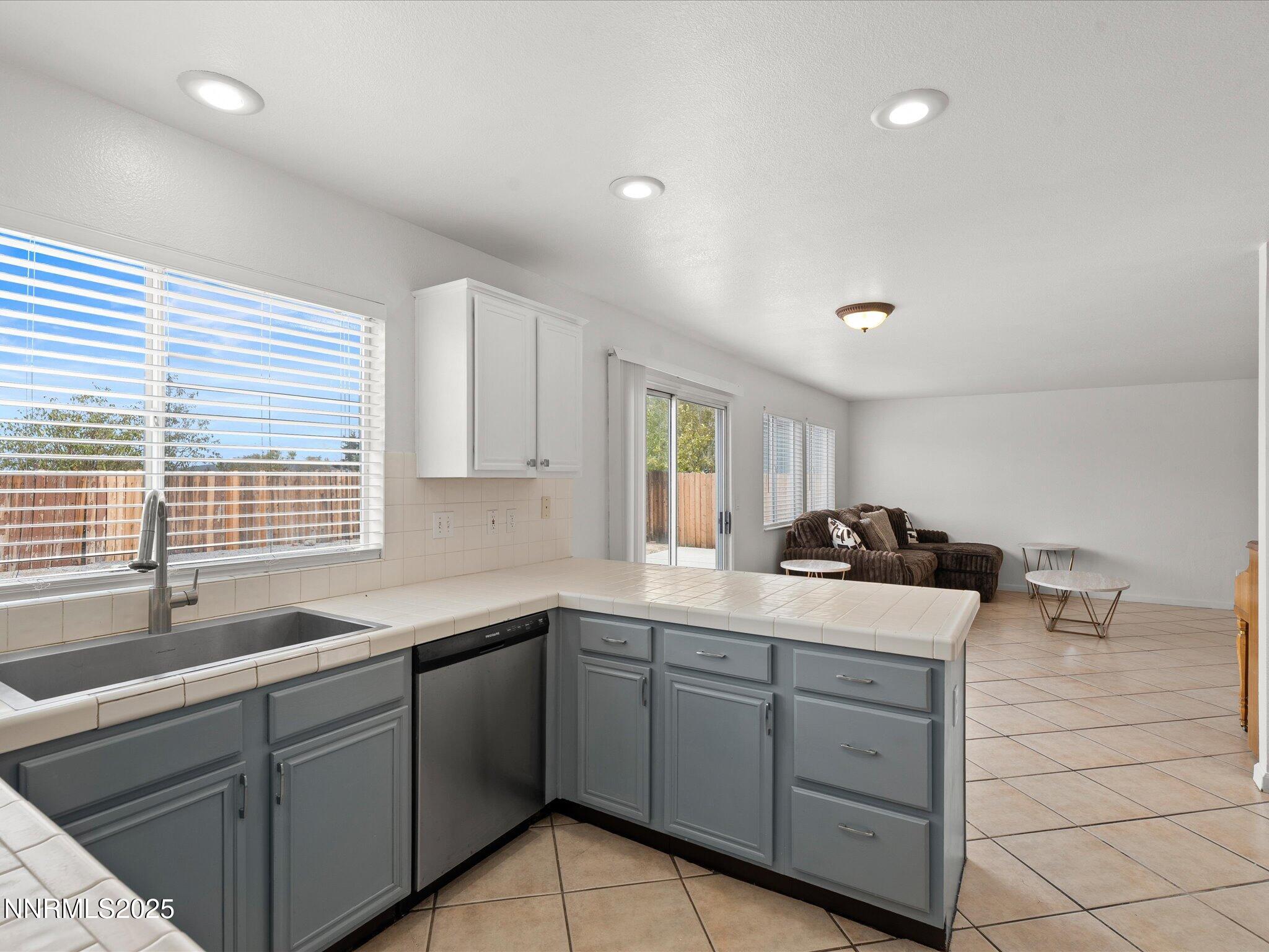 13-8031 Monterey Shores Dr-112